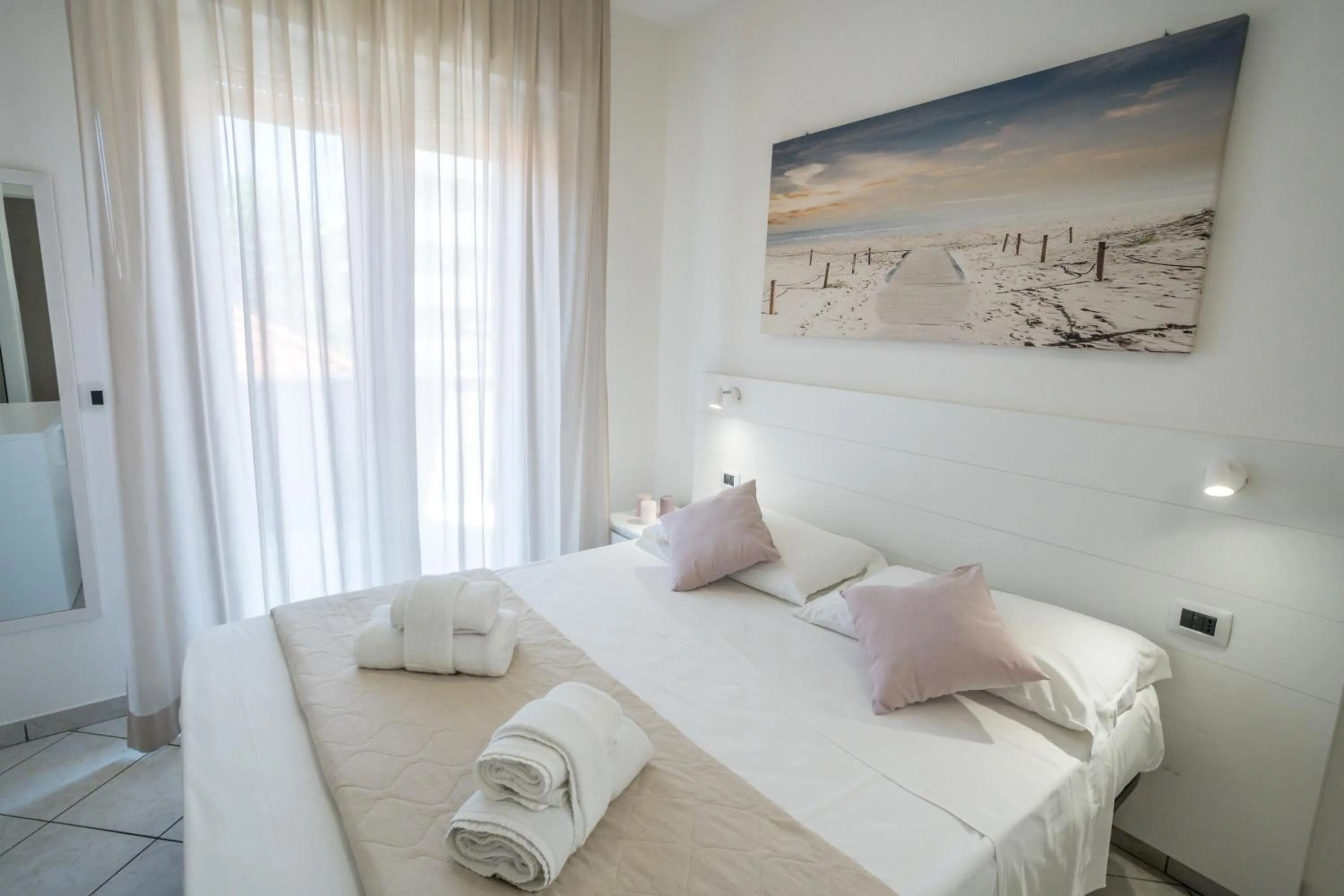Bed in Rimini Bay Suites&Residence