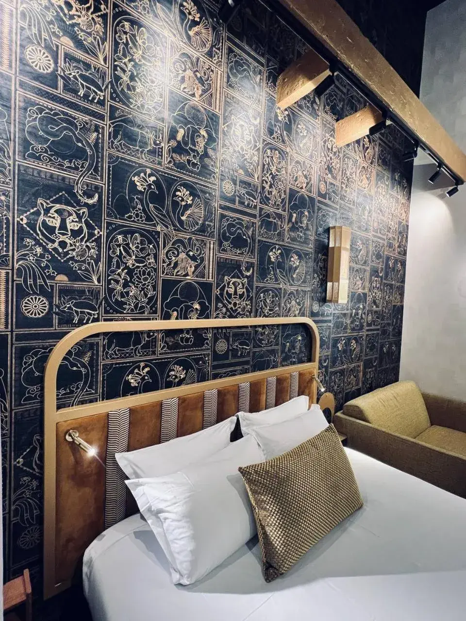 Bed in Hotel Du Cadran Bed in Hotel Du Cadran