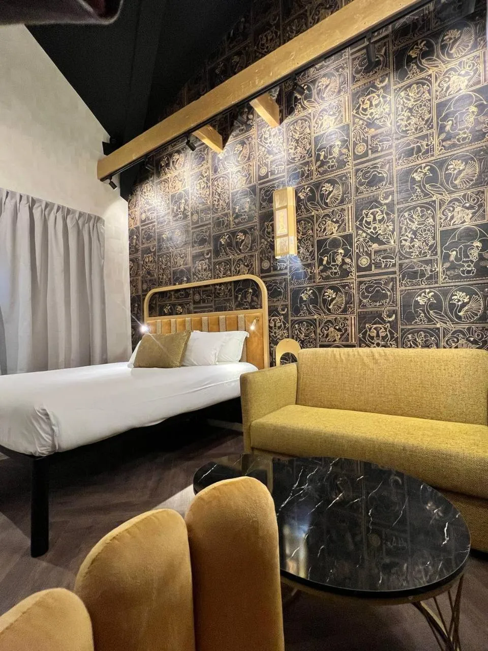 Bed in Hotel Du Cadran