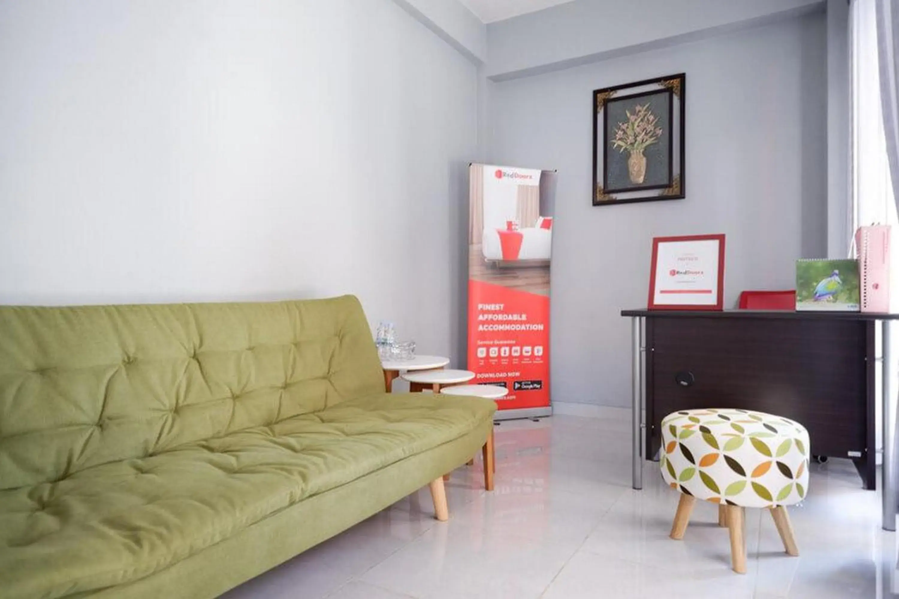 Lobby or reception in RedDoorz Syariah near RSUD Margono Purwokerto Lobby or reception in RedDoorz Syariah near RSUD Margono Purwokerto