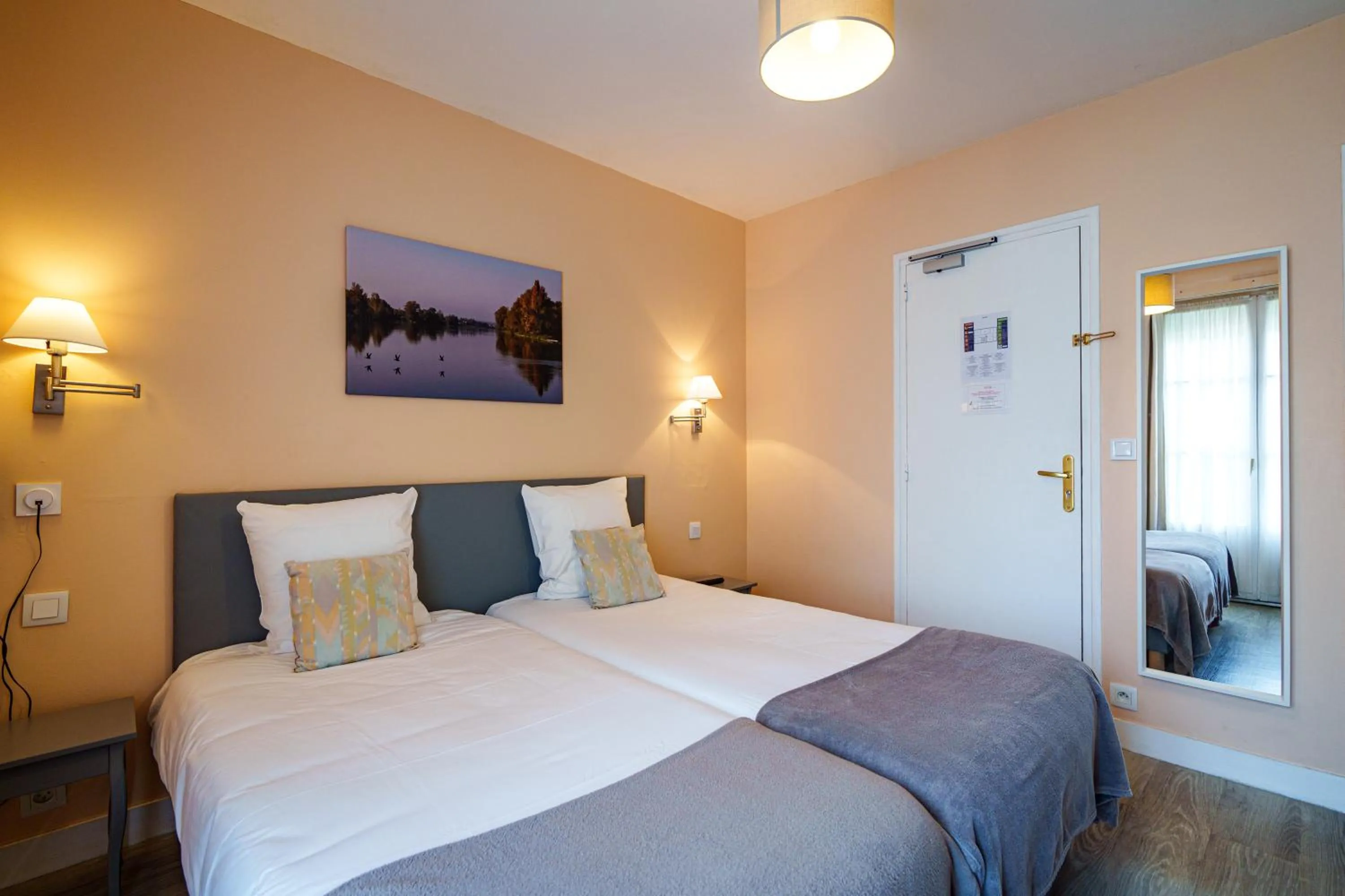 Bed in Hotel Val De Loire