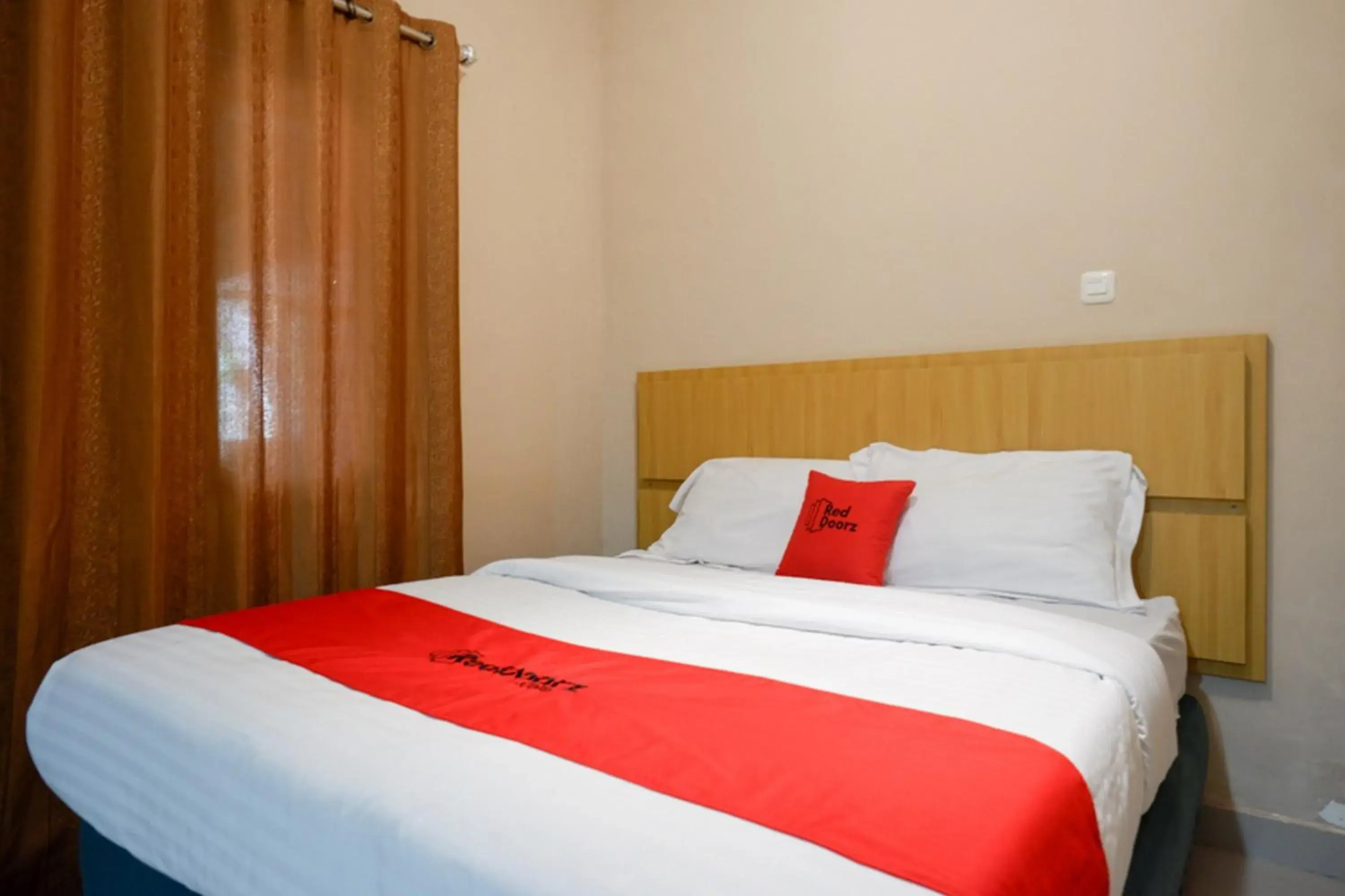 Double Room in RedDoorz Plus at Hotel Srikandi Kendari Double Room in RedDoorz Plus at Hotel Srikandi Kendari