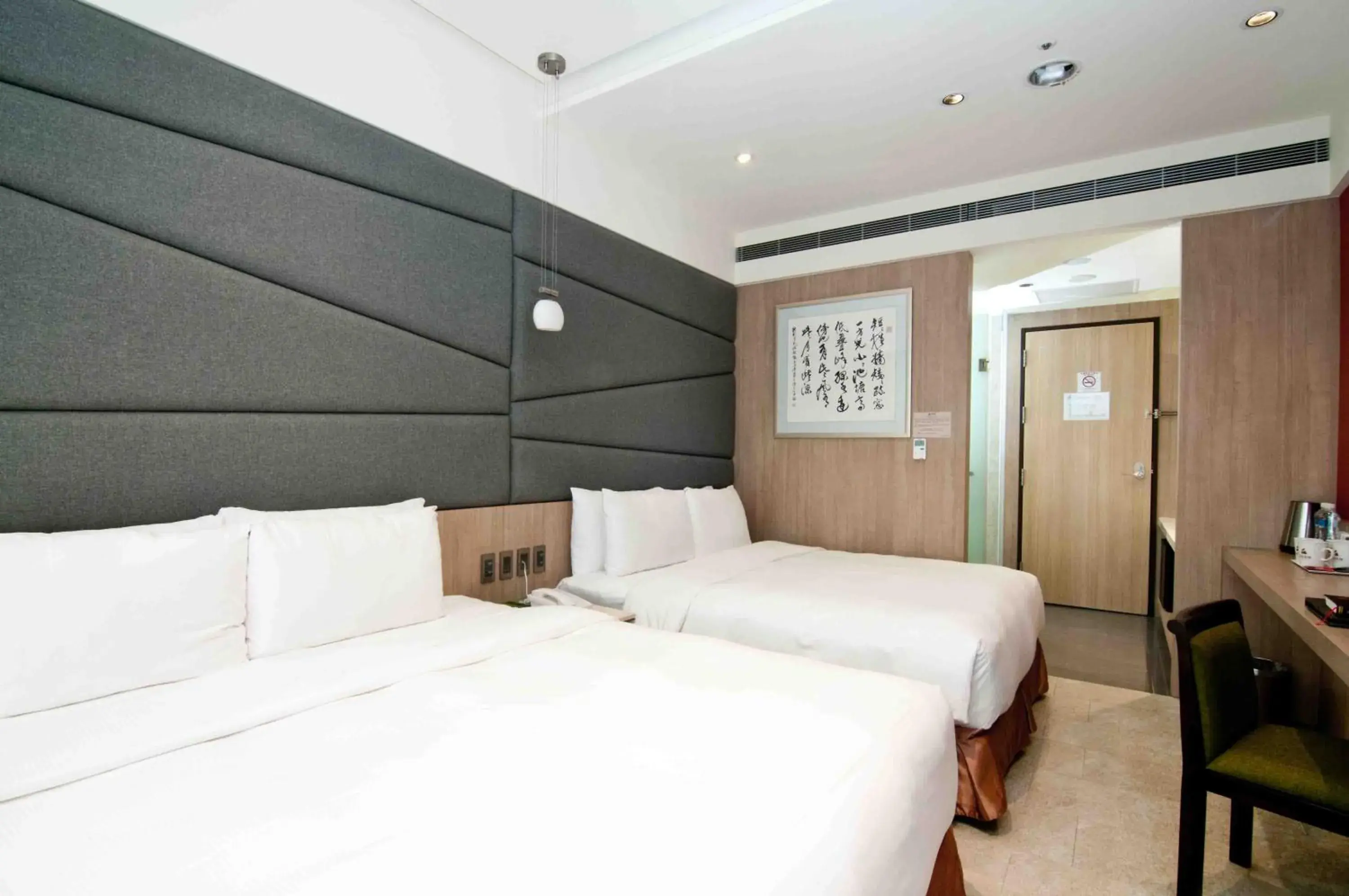 Bed in Kloud Hotel Bed in Kloud Hotel