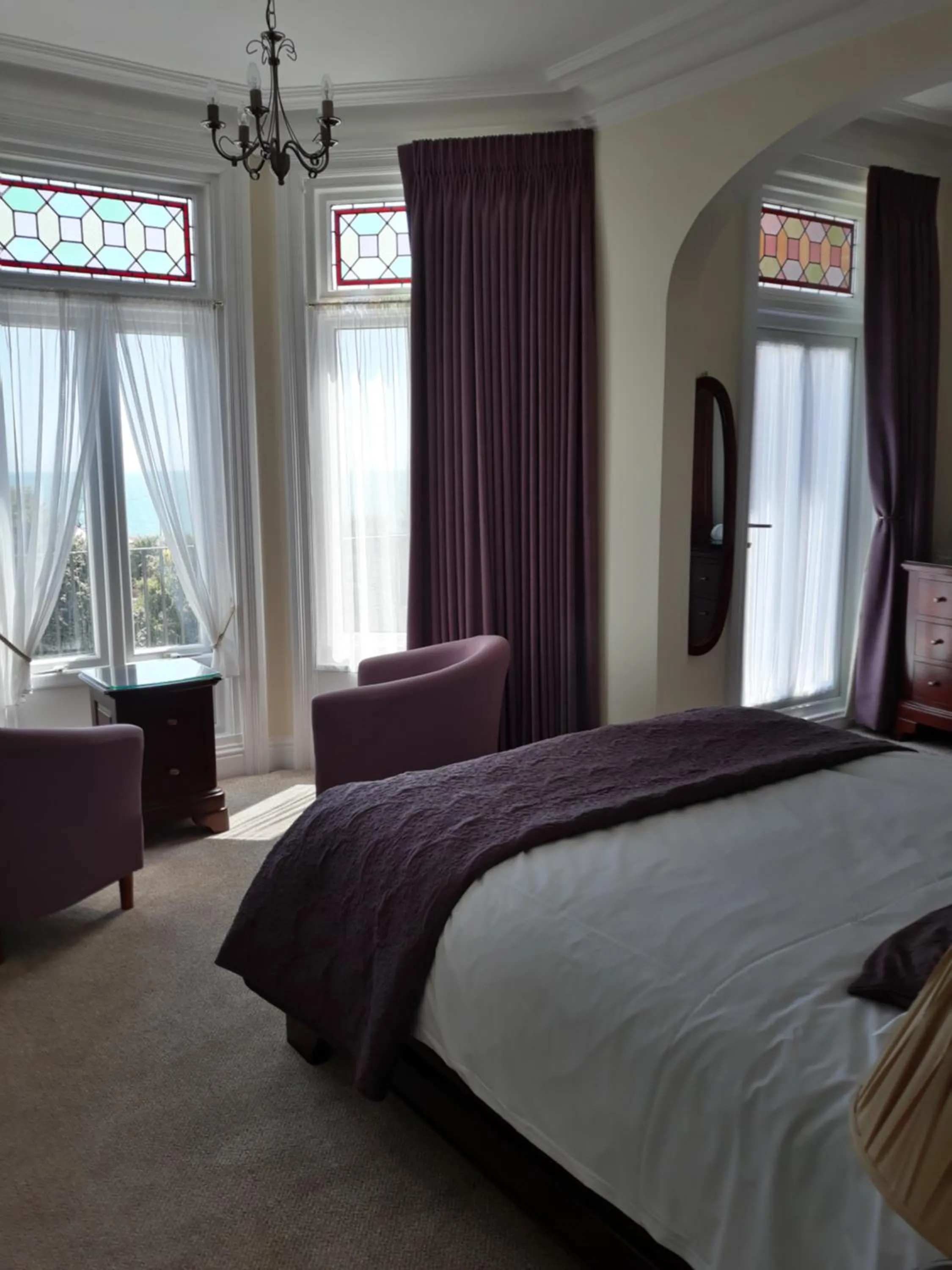 Photo of the whole room, Bed in Breakers Bed and Breakfast