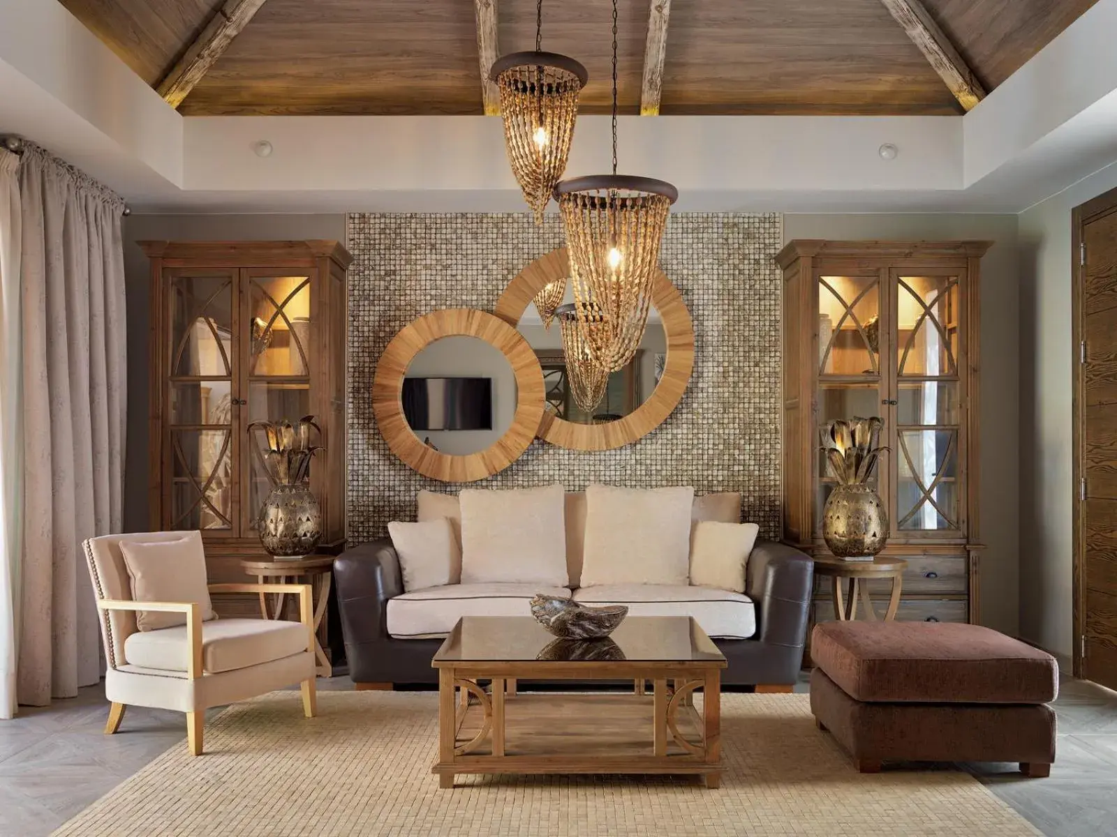 Living room in Royal River, Luxury Hotel - Adults Only Living room in Royal River, Luxury Hotel - Adults Only