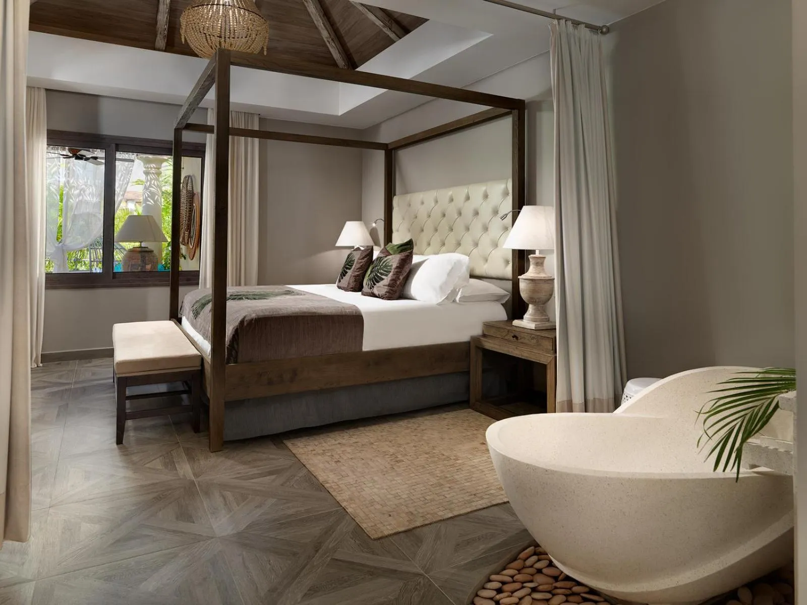 Bedroom, Bed in Royal River, Luxury Hotel - Adults Only