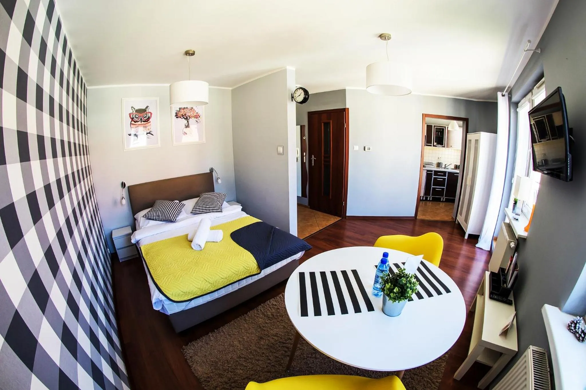 Communal lounge/ TV room, Bed in Apartamenty Centrum