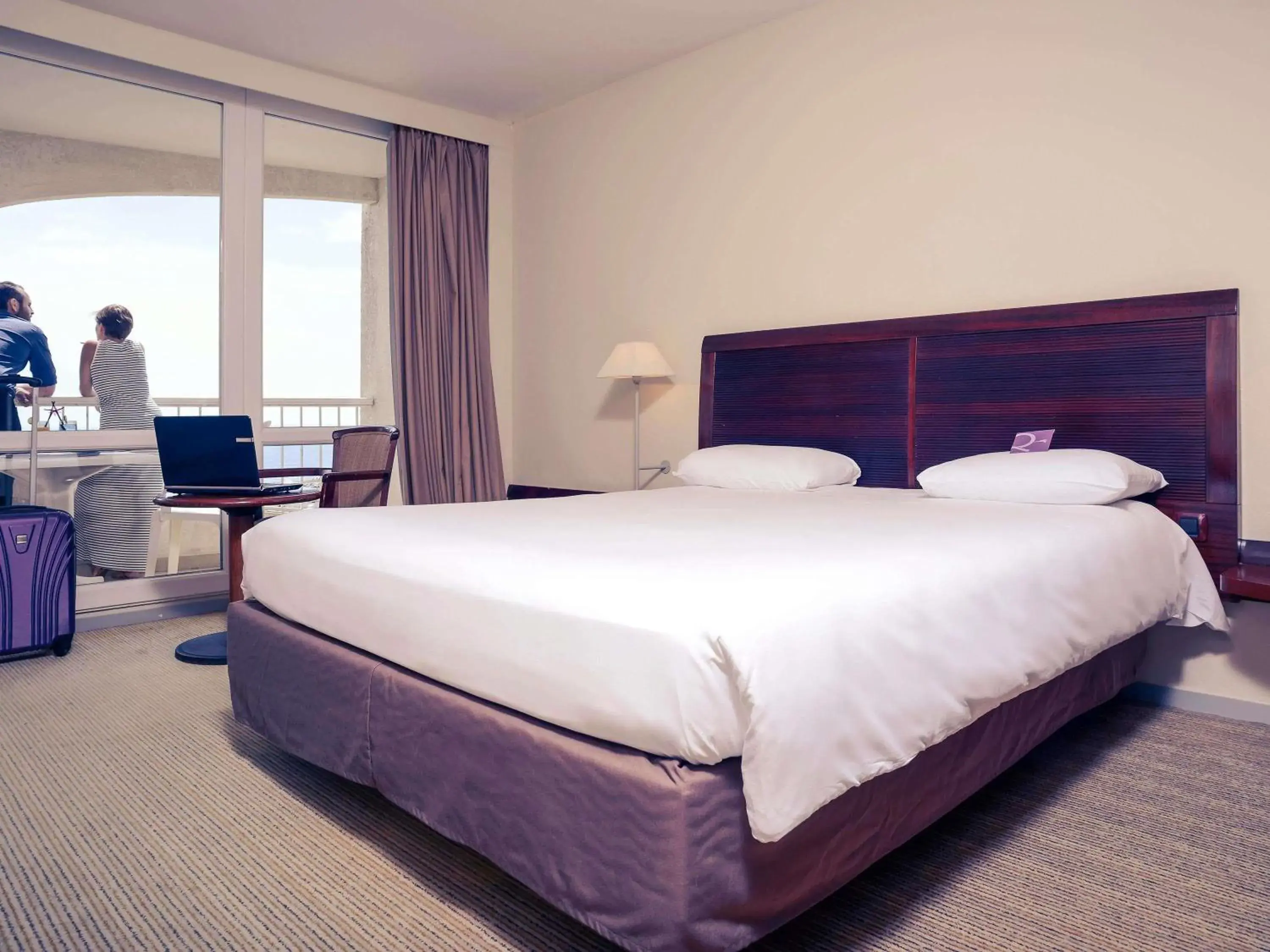 Bedroom, Bed in Mercure Port La Grande Motte Bedroom, Bed in Mercure Port La Grande Motte