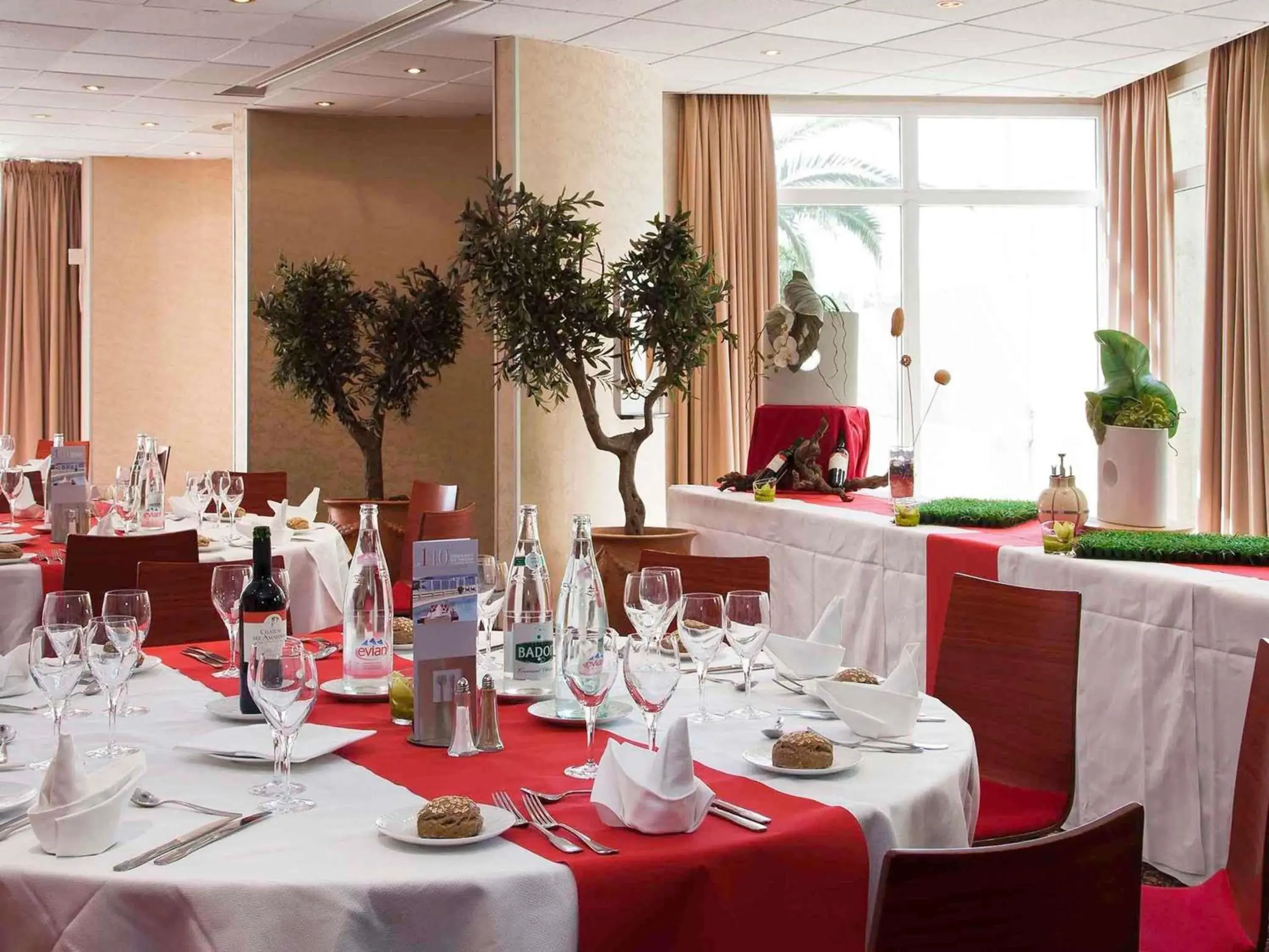 Property building in Mercure Port La Grande Motte Property building in Mercure Port La Grande Motte