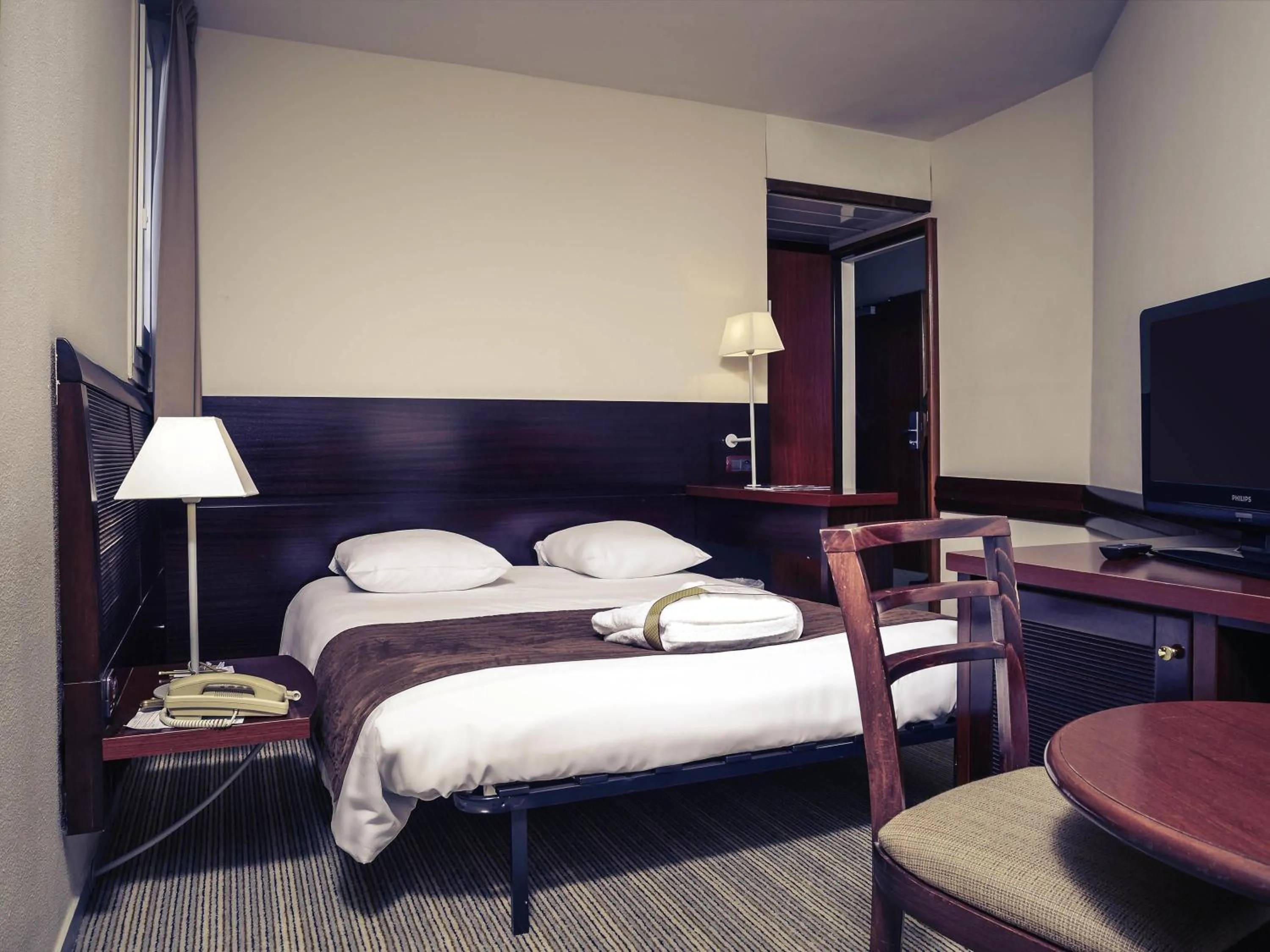 Bedroom, Bed in Mercure Port La Grande Motte