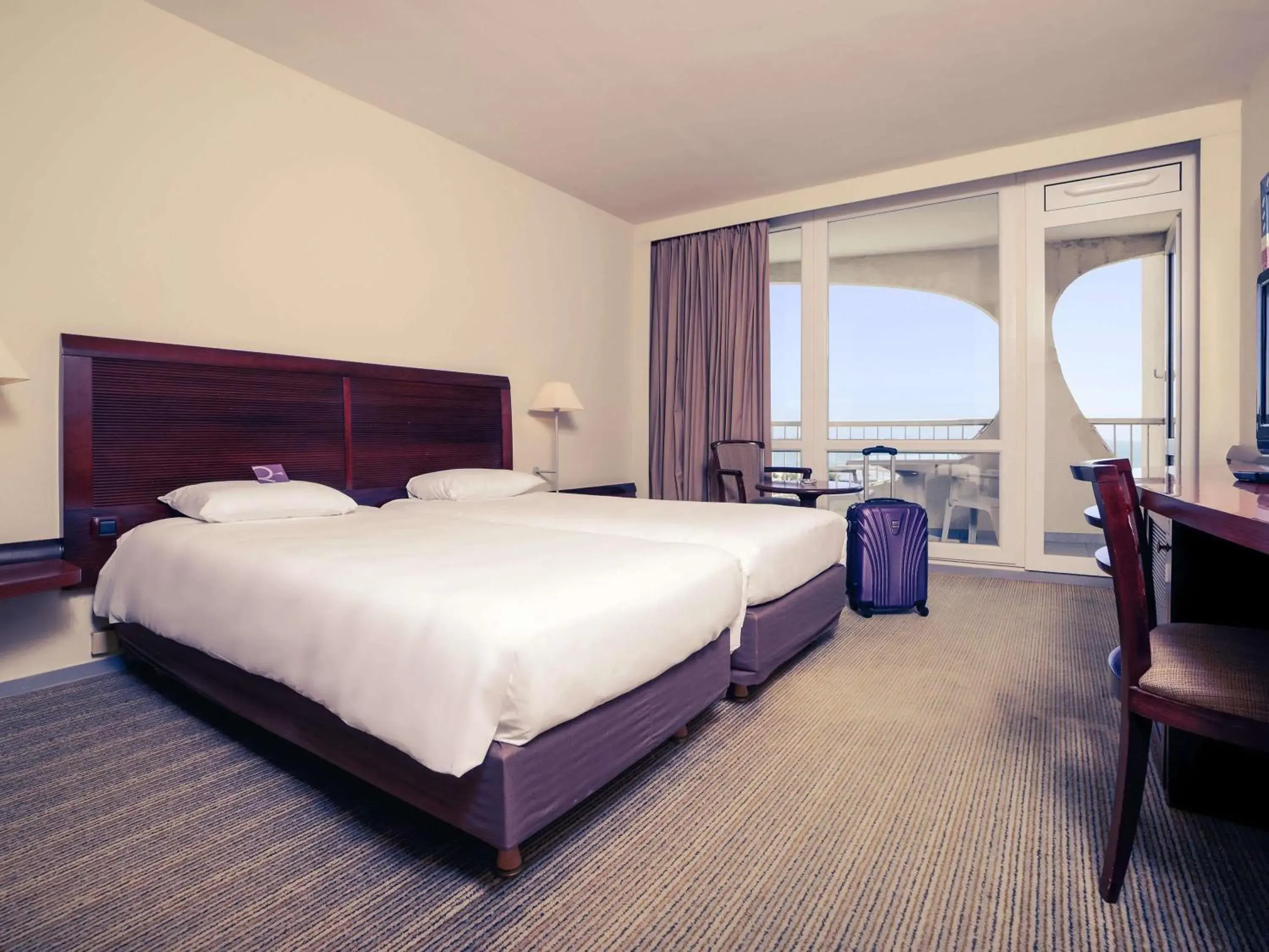 Bedroom, Bed in Mercure Port La Grande Motte Bedroom, Bed in Mercure Port La Grande Motte