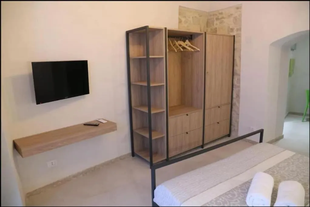 TV and multimedia in Locus Pendinelli Trani