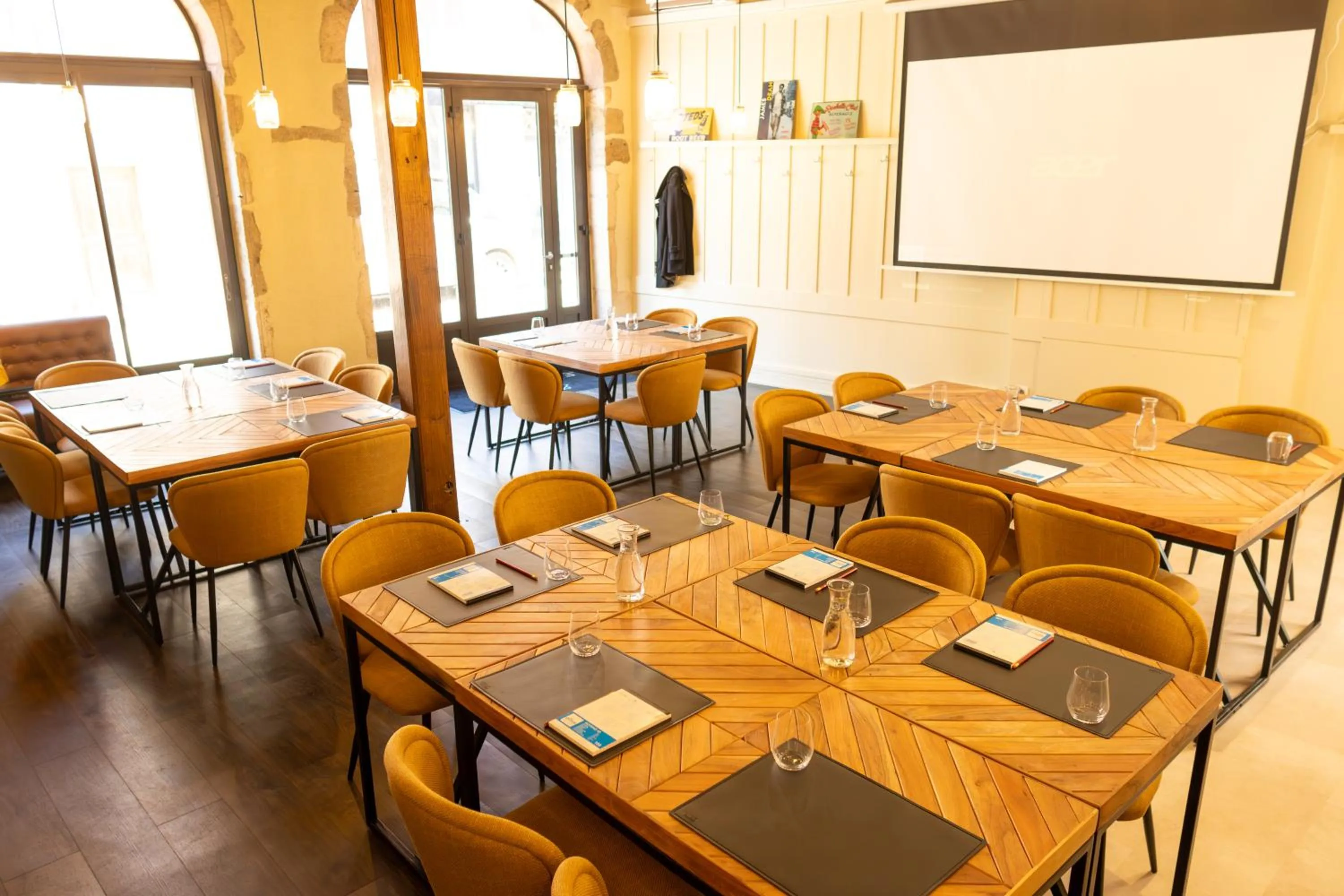 Meeting/conference room in Le Central Boutique Hôtel