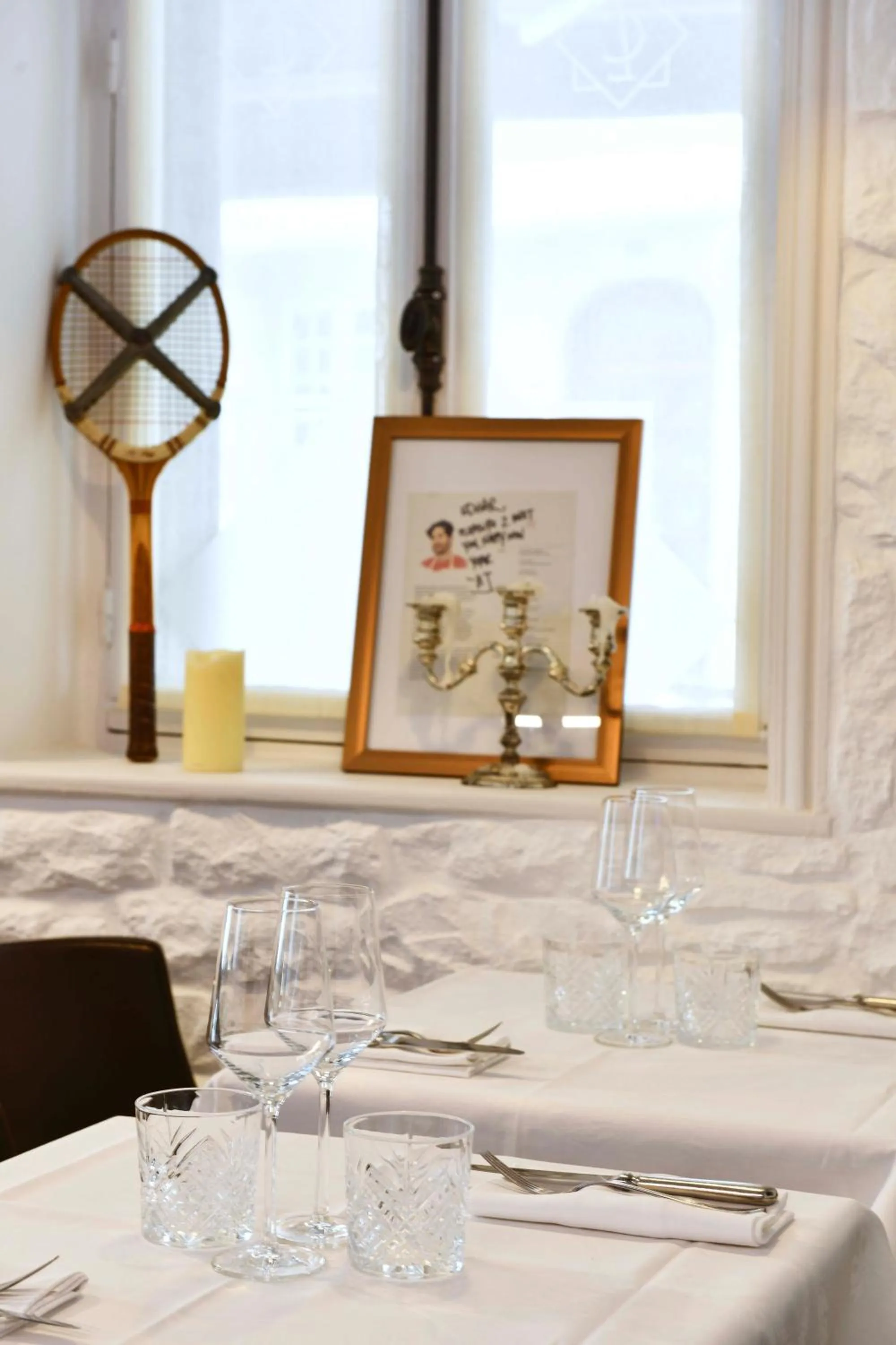 Restaurant/places to eat in Le Central Boutique Hôtel