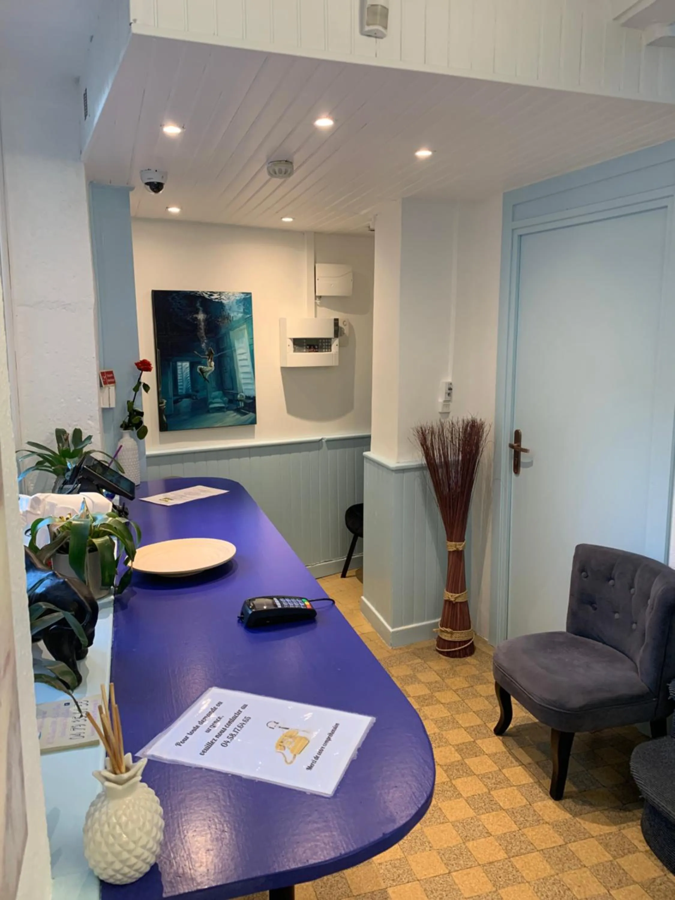 Lobby or reception in Initial by balladins, Hôtel Restaurant Broisin