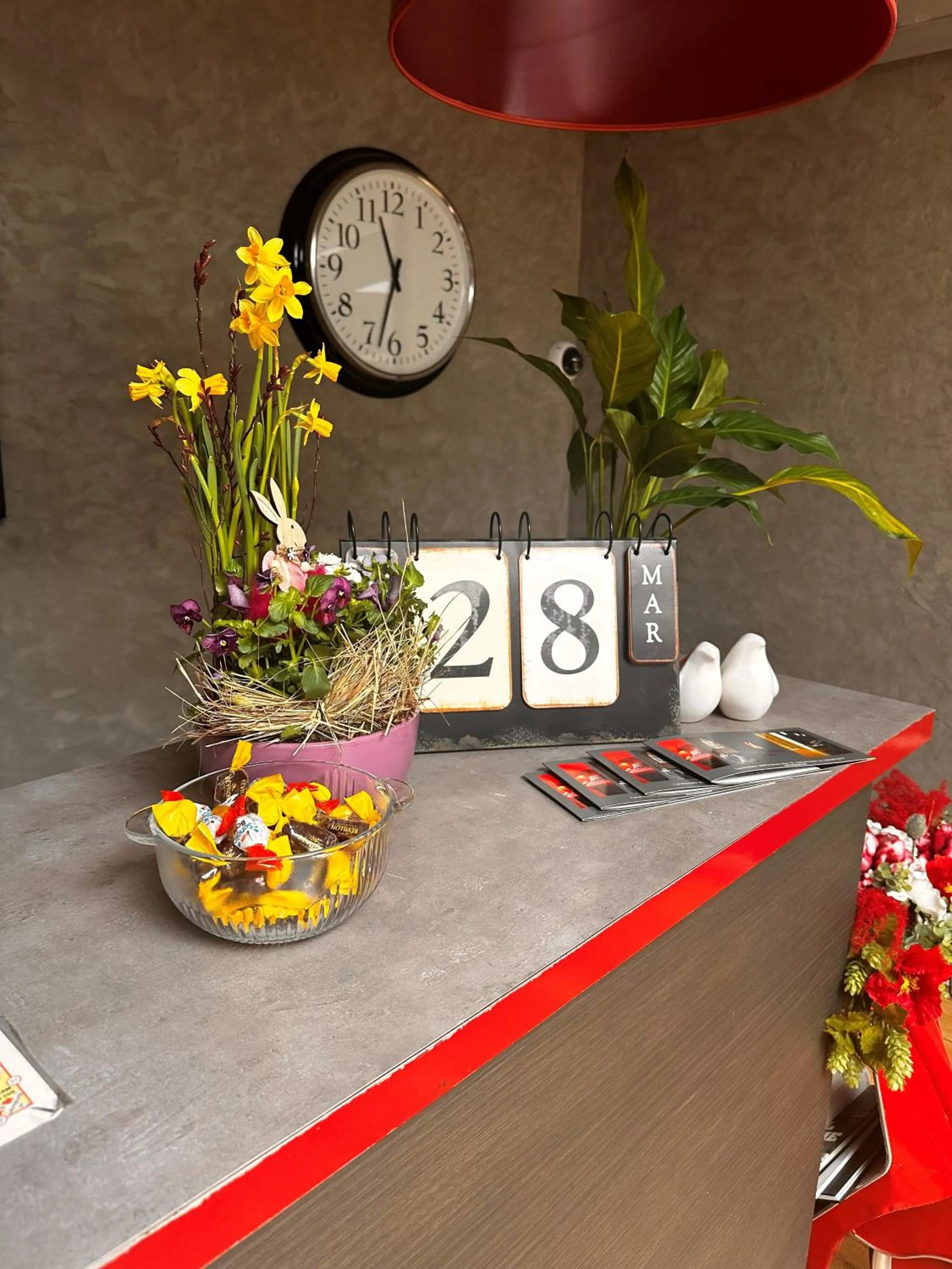 Lobby or reception in EtC...Hôtel - Strasbourg Hyper Centre