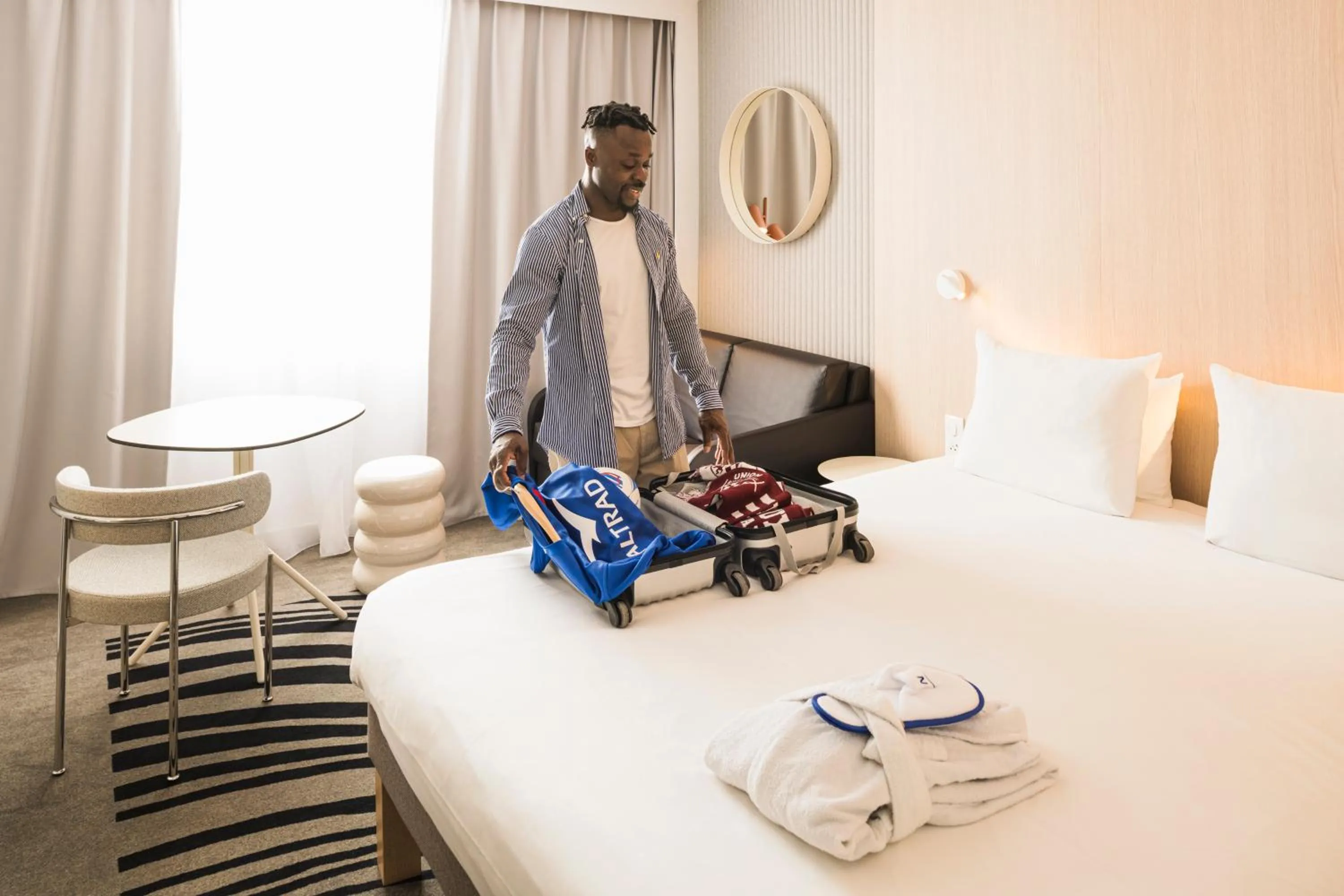 Bedroom, Bed in Novotel Bordeaux Lac