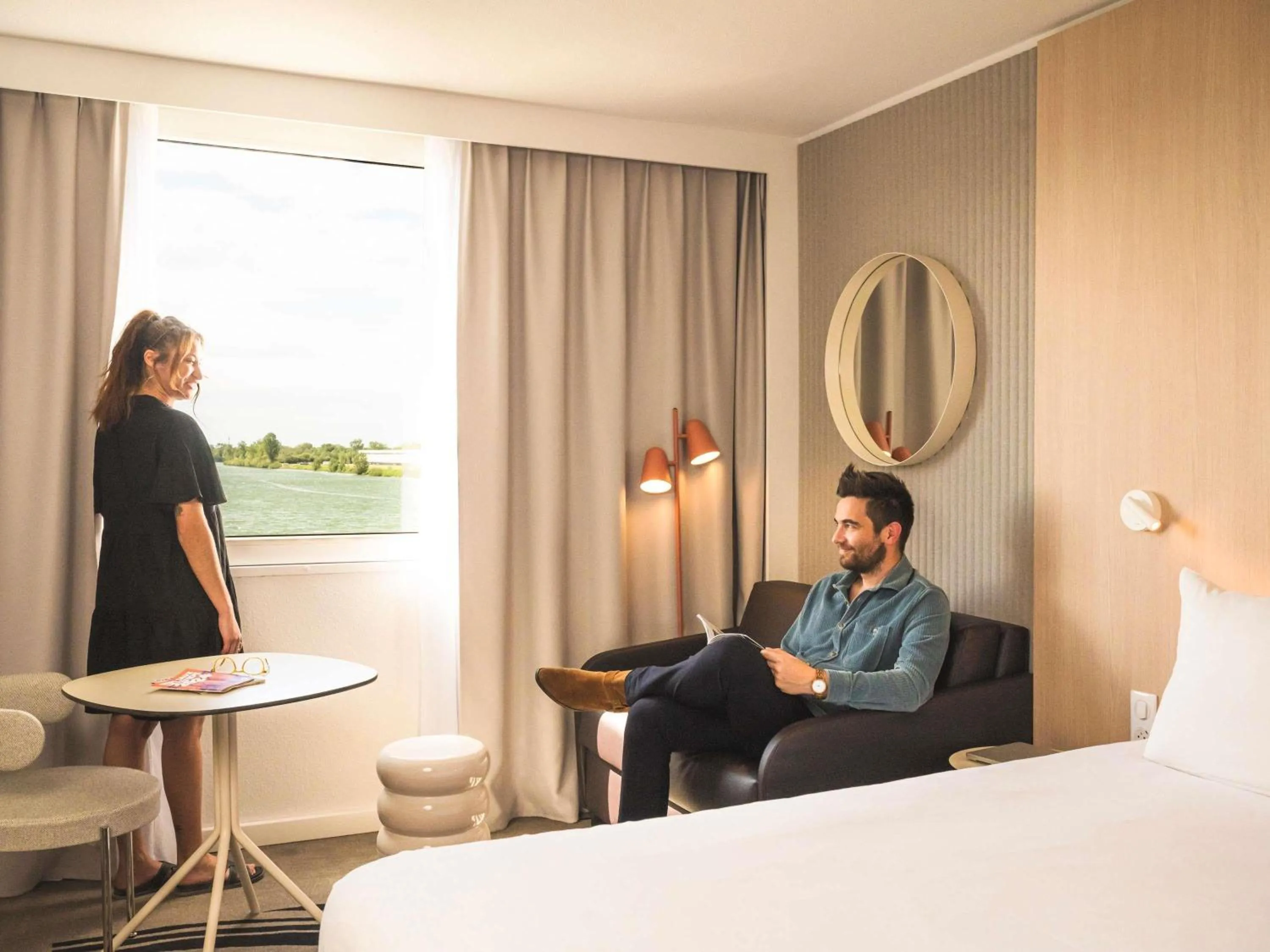 Bedroom, Bed in Novotel Bordeaux Lac