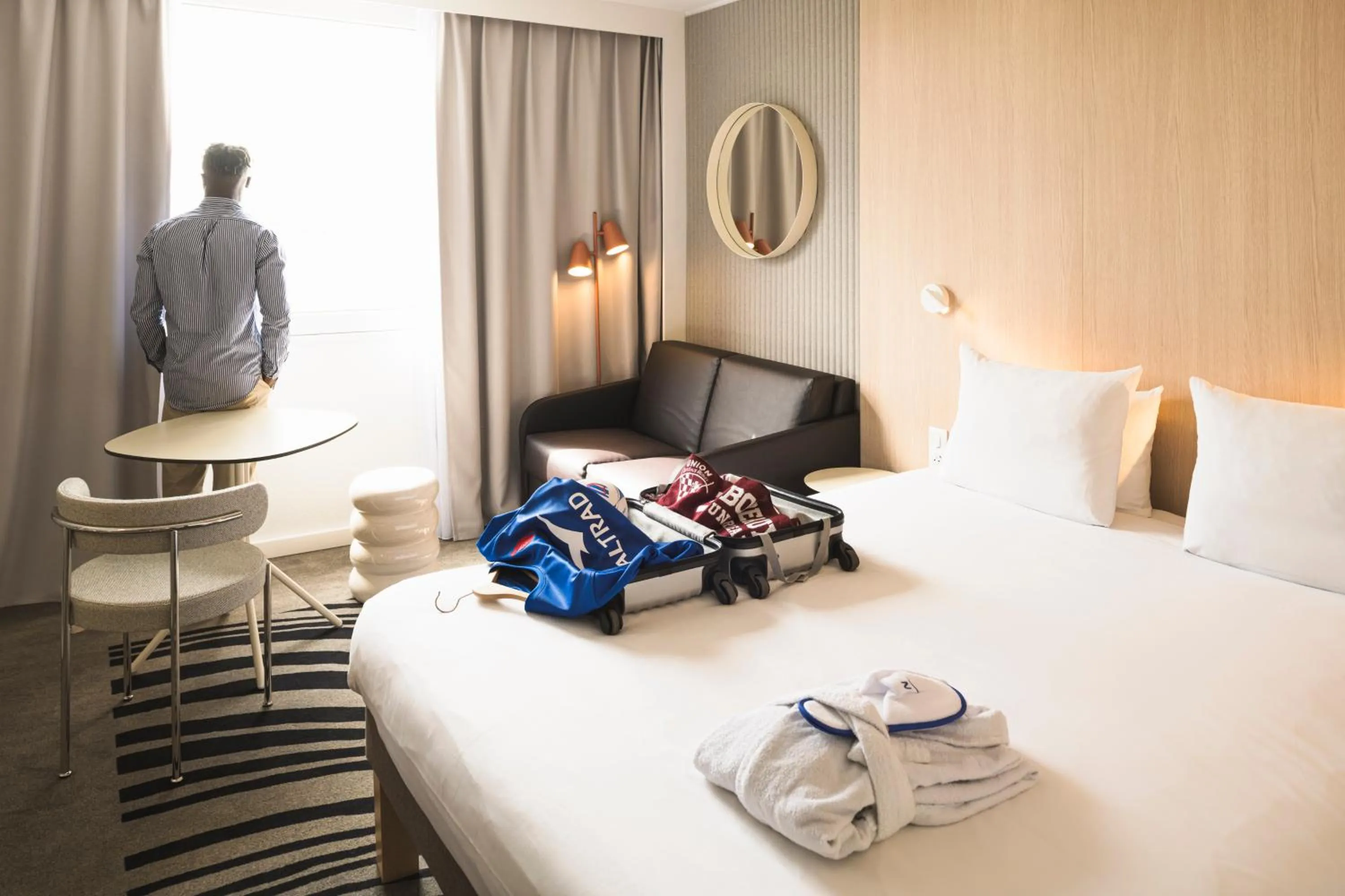 Bedroom, Bed in Novotel Bordeaux Lac