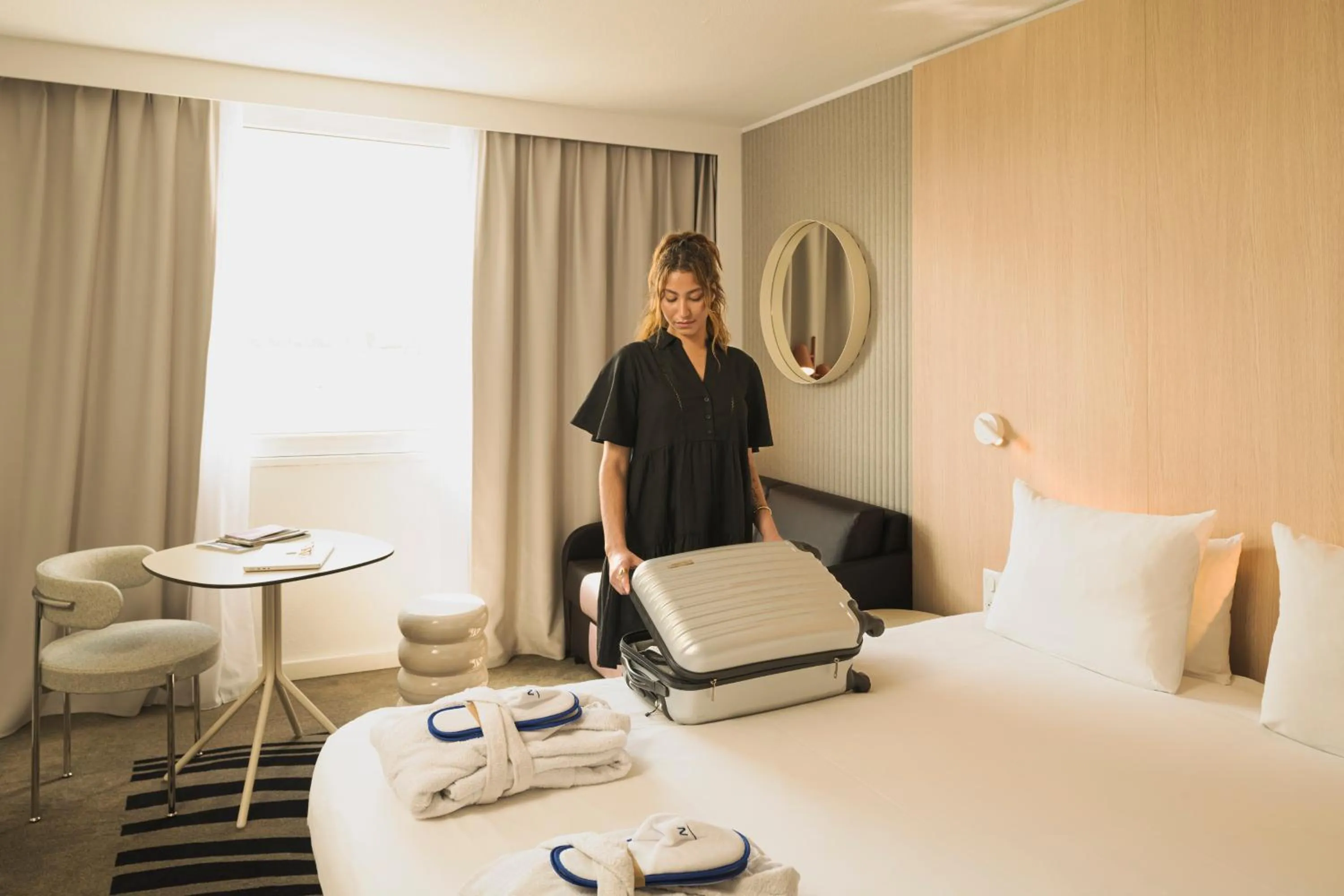 Bedroom, Bed in Novotel Bordeaux Lac