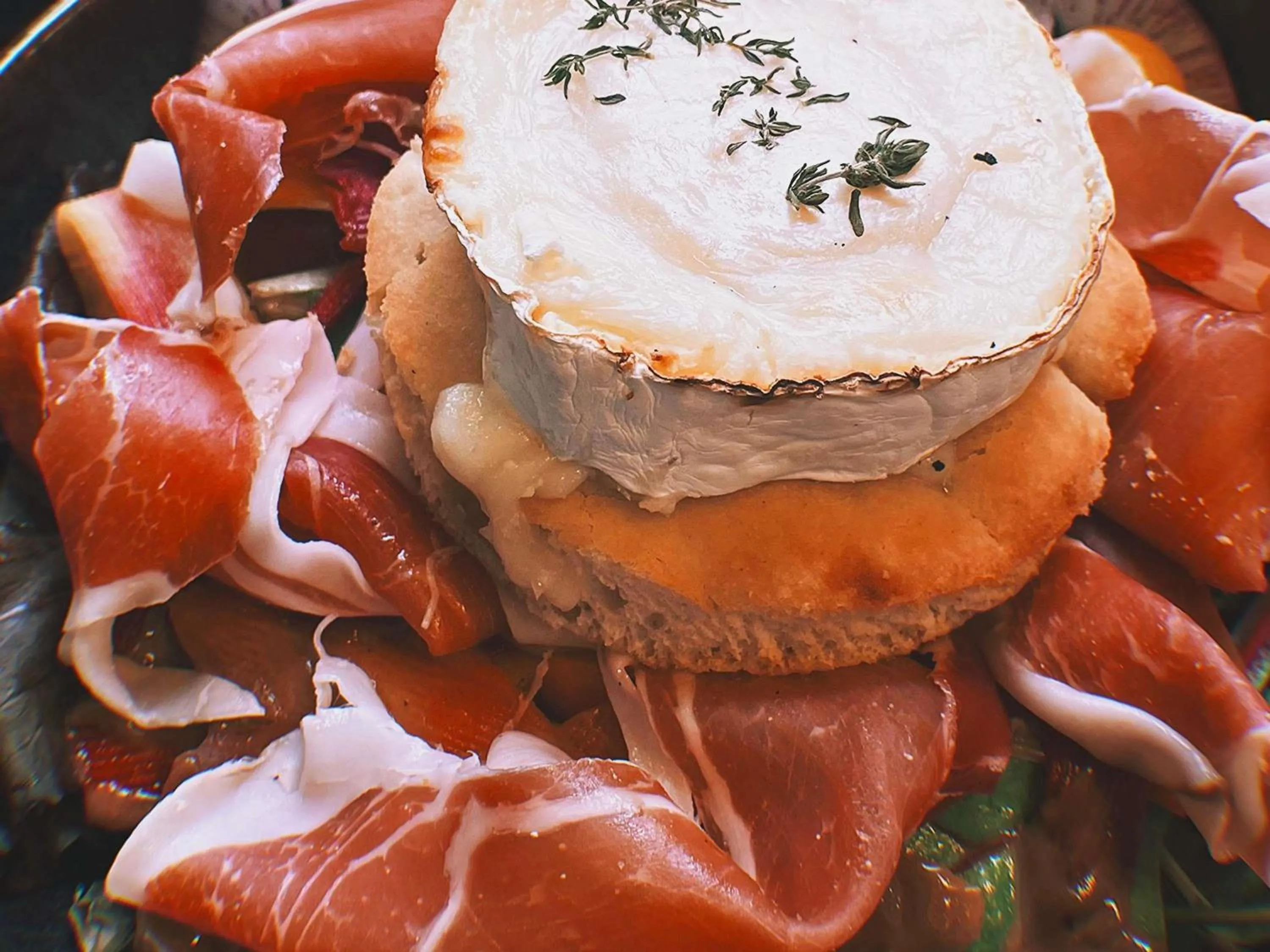 Restaurant/places to eat in Novotel Bordeaux Lac