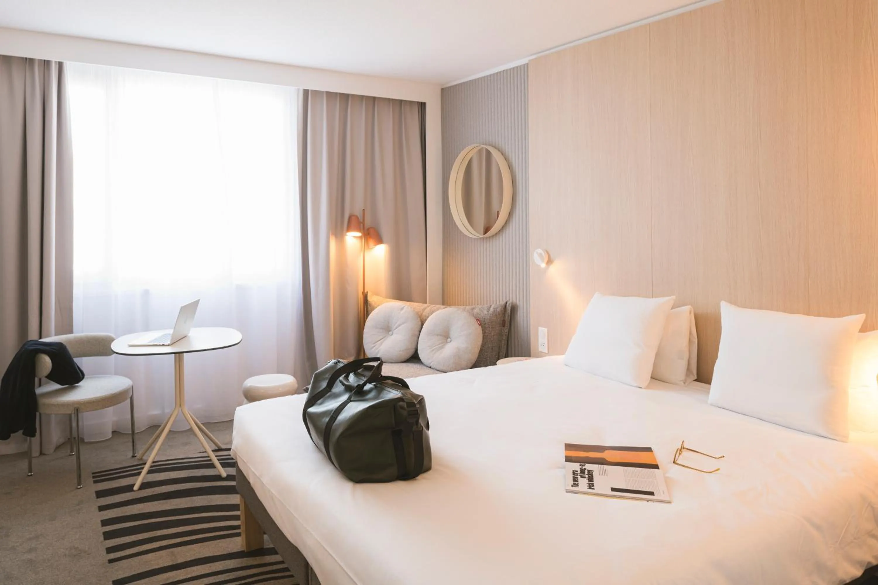 Bedroom, Bed in Novotel Bordeaux Lac