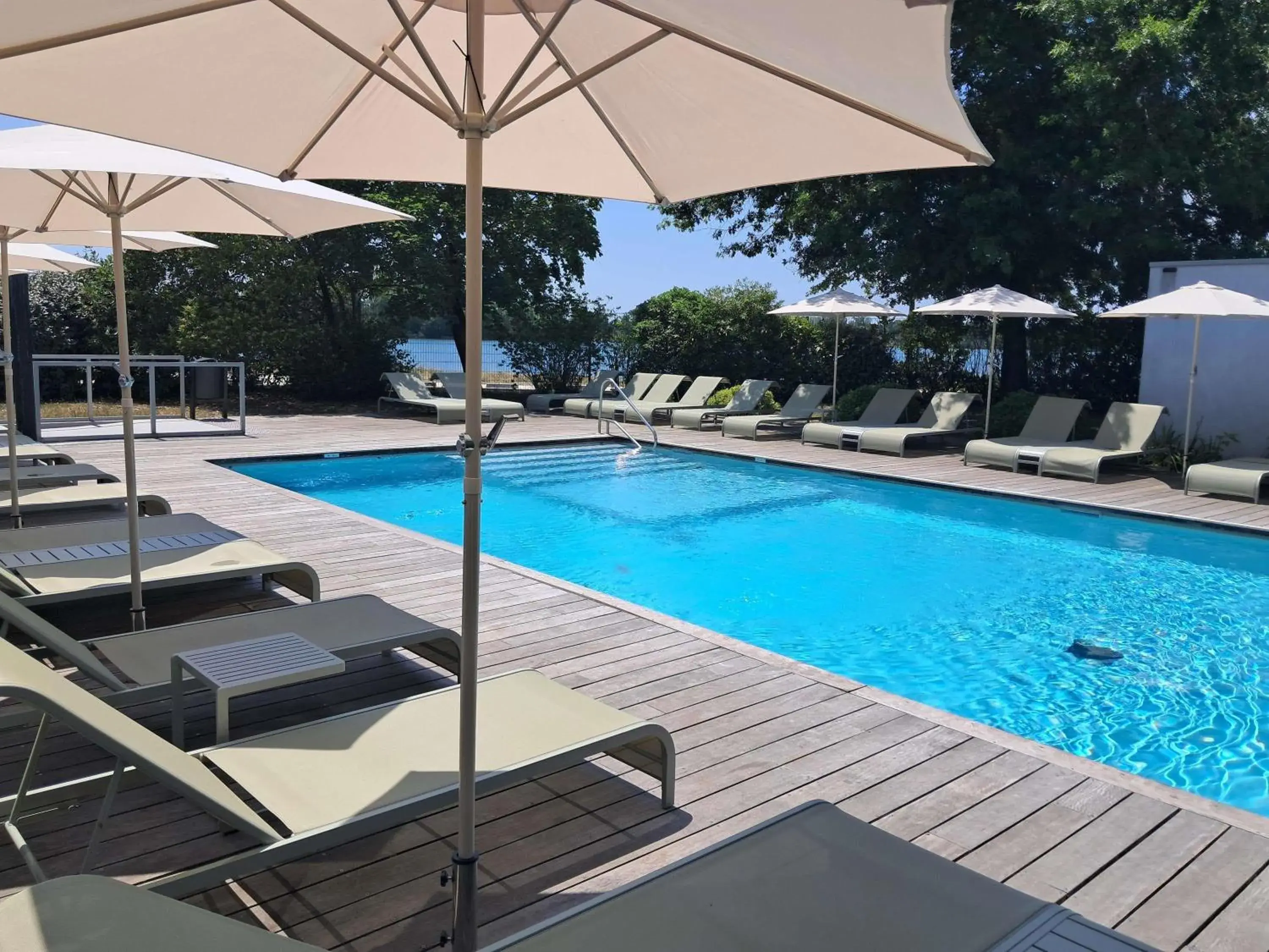 Pool view in Novotel Bordeaux Lac Pool view in Novotel Bordeaux Lac