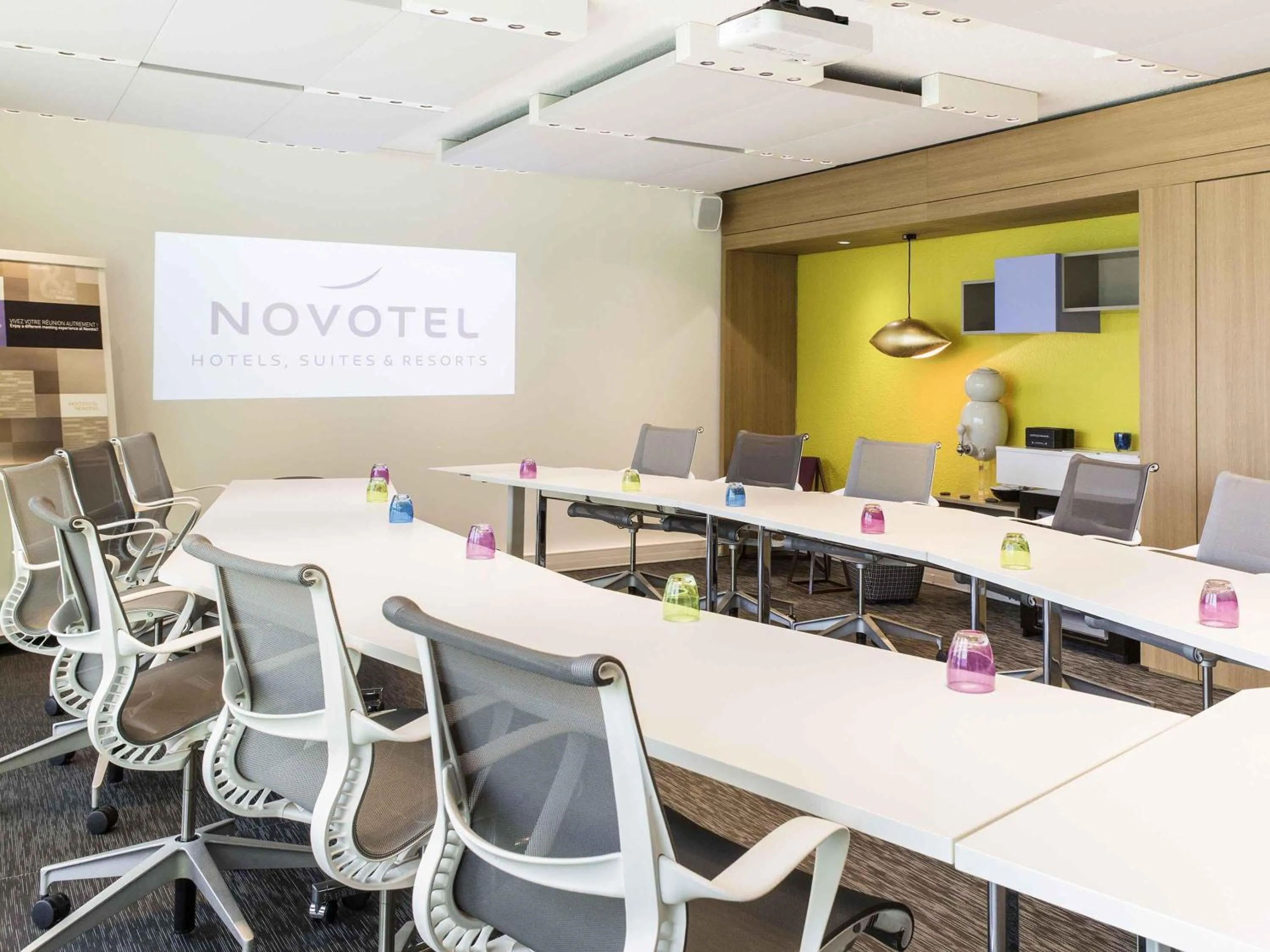 Meeting/conference room in Novotel Bordeaux Lac