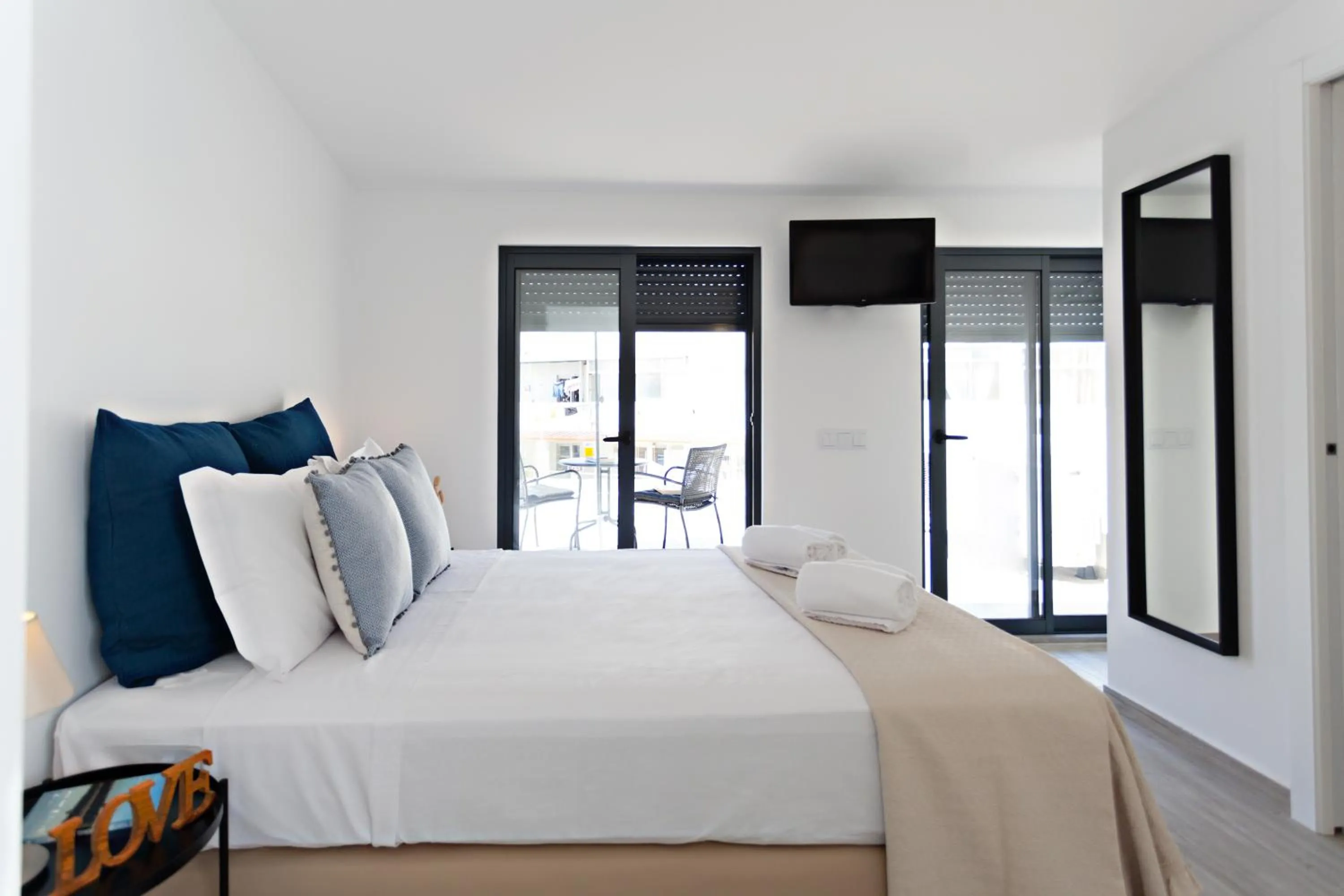 Double Room with Terrace in Faro Clara Suites