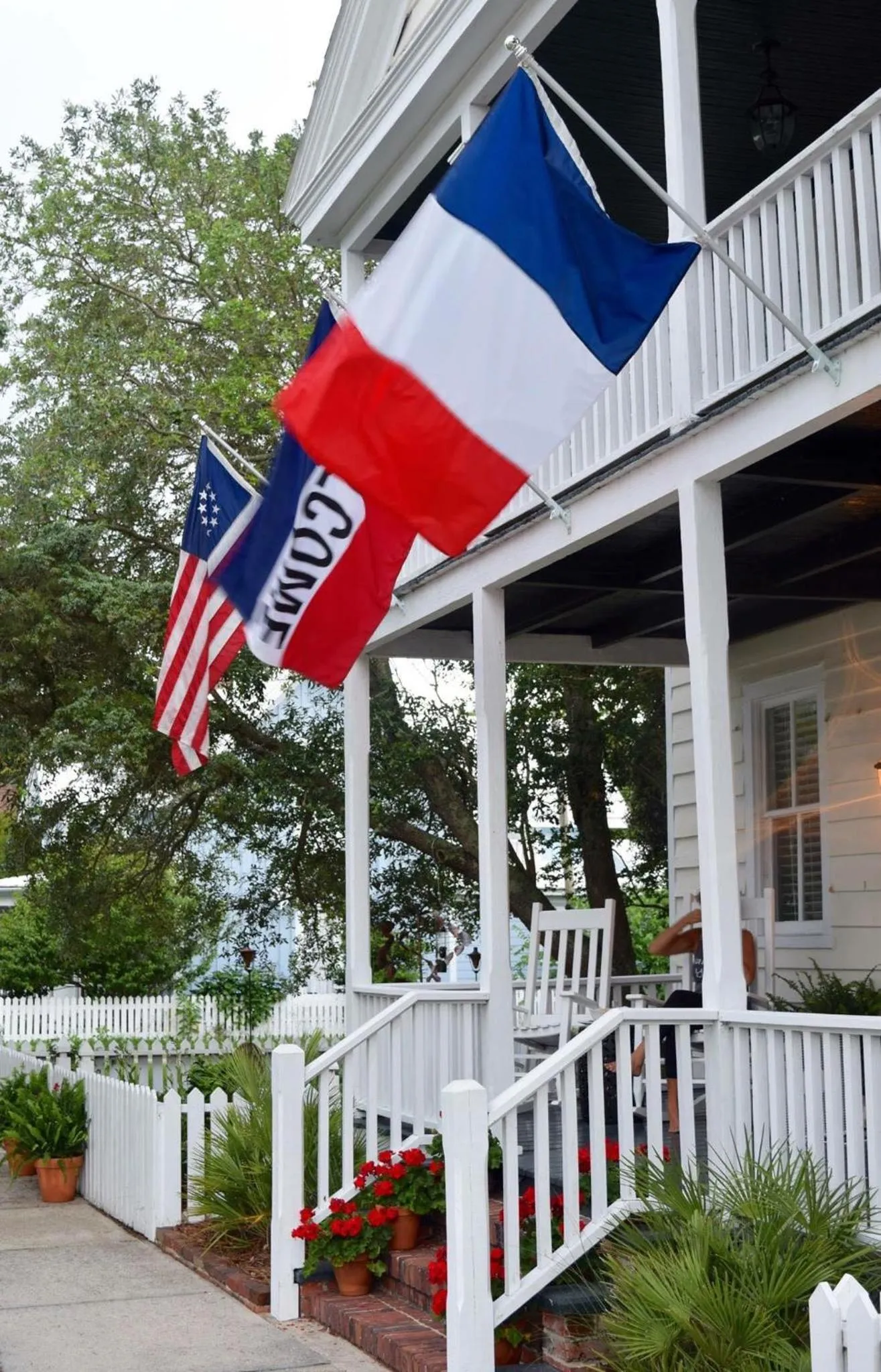 Restaurant/places to eat in Inn on Turner