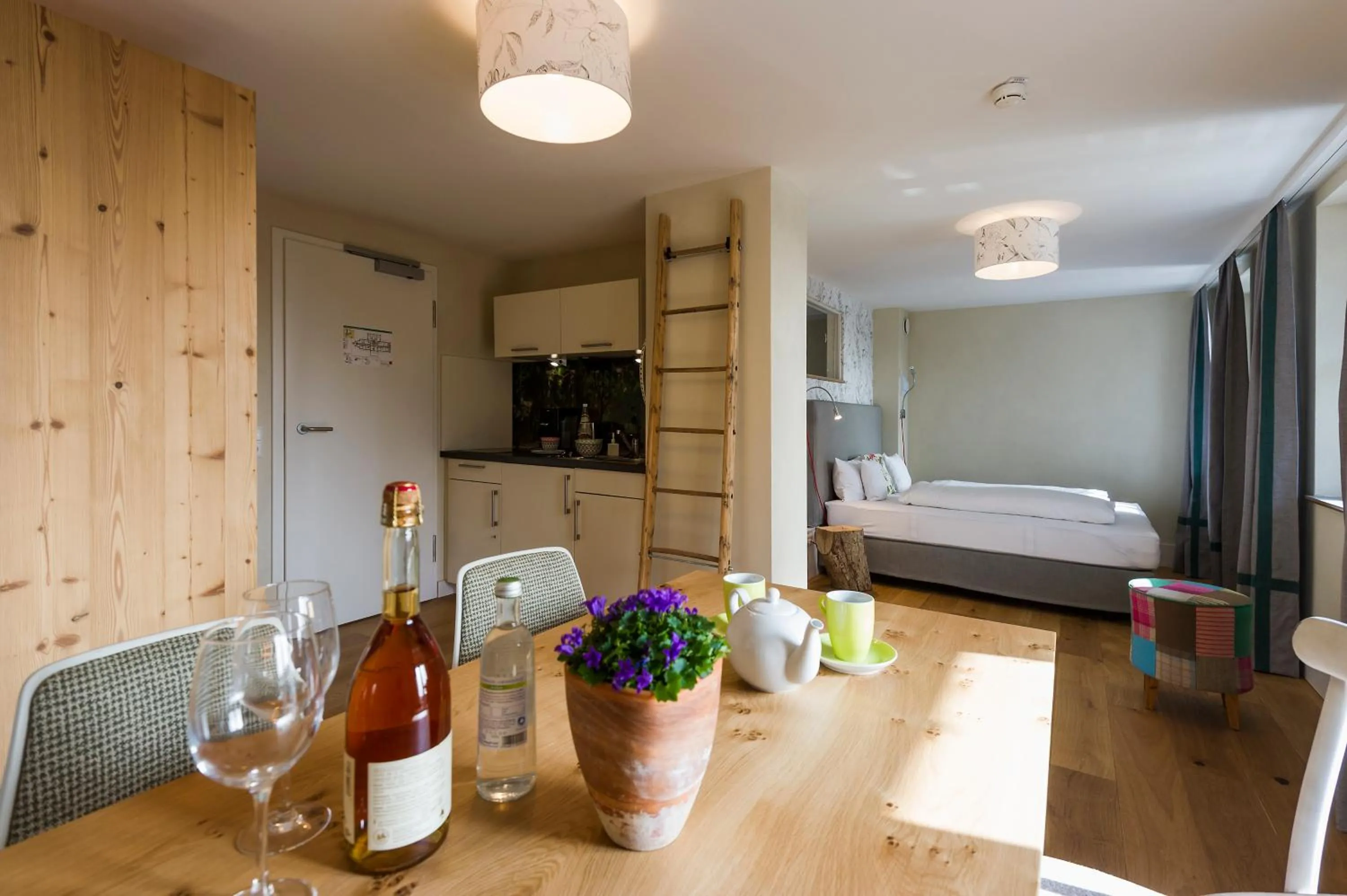 Bed in Berghaus Freiburg - Appartement Hotel auf dem Schauinsland