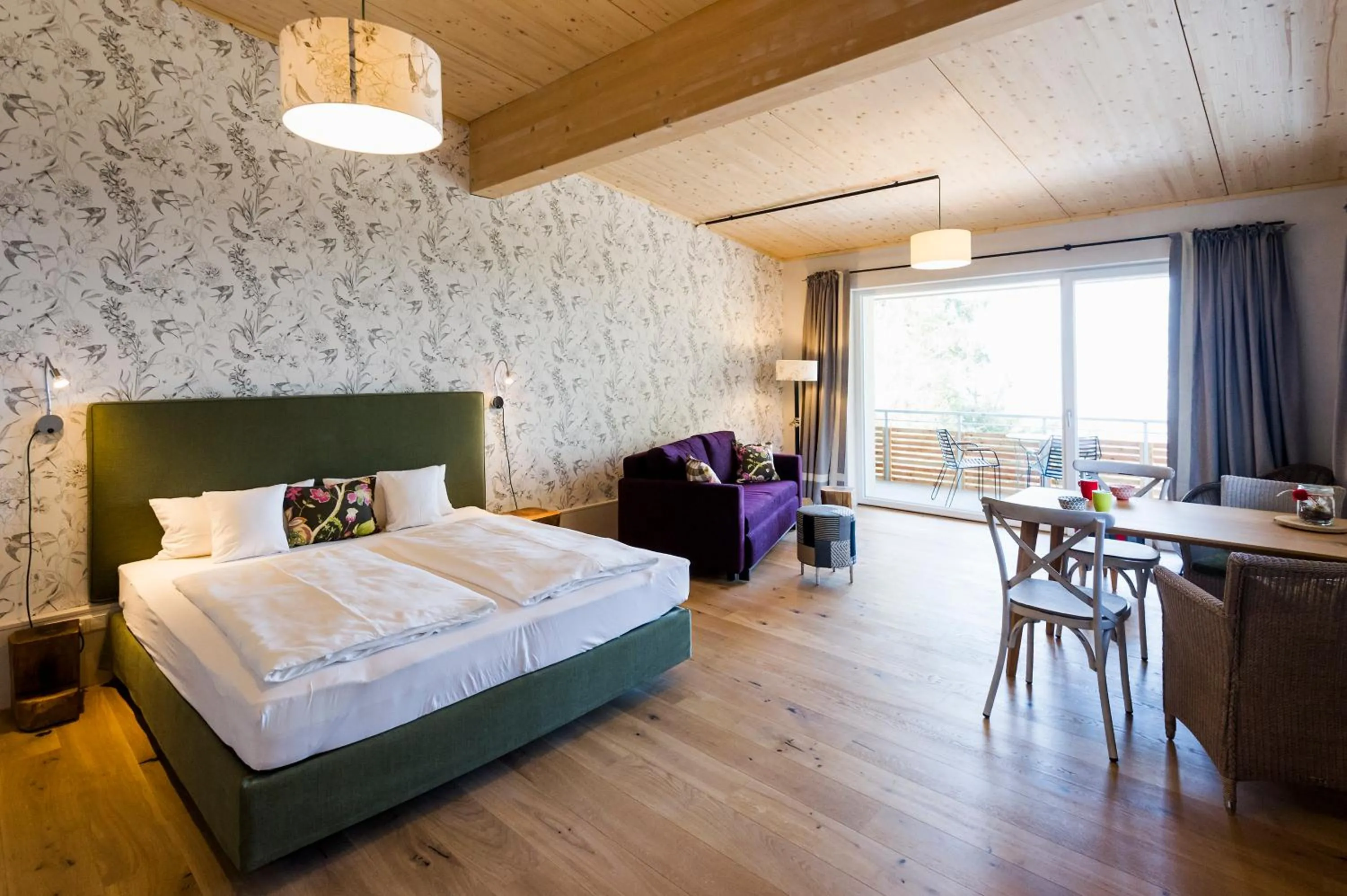 Photo of the whole room, Bed in Berghaus Freiburg - Appartement Hotel auf dem Schauinsland