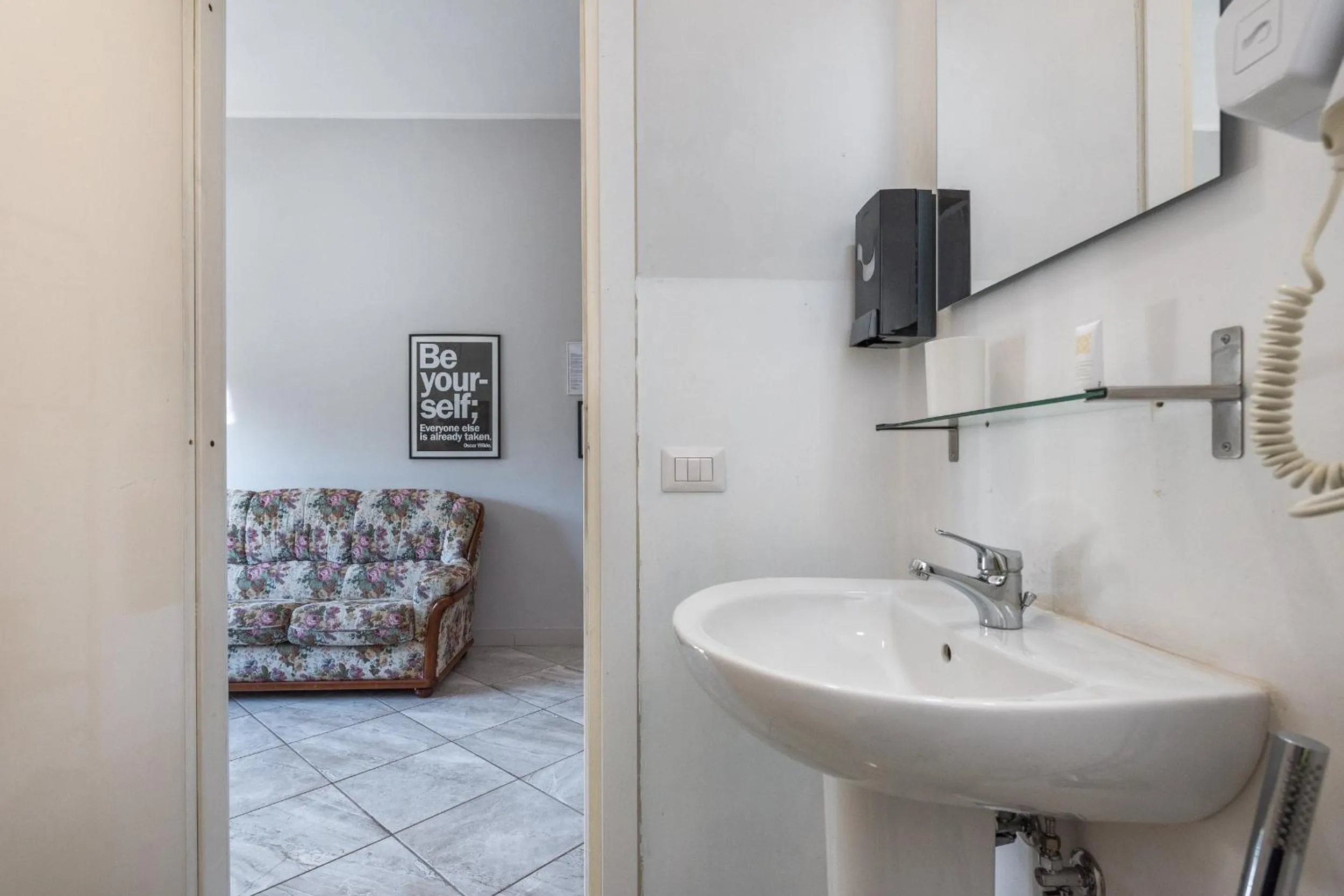 Travelershome Ciampino Rooms