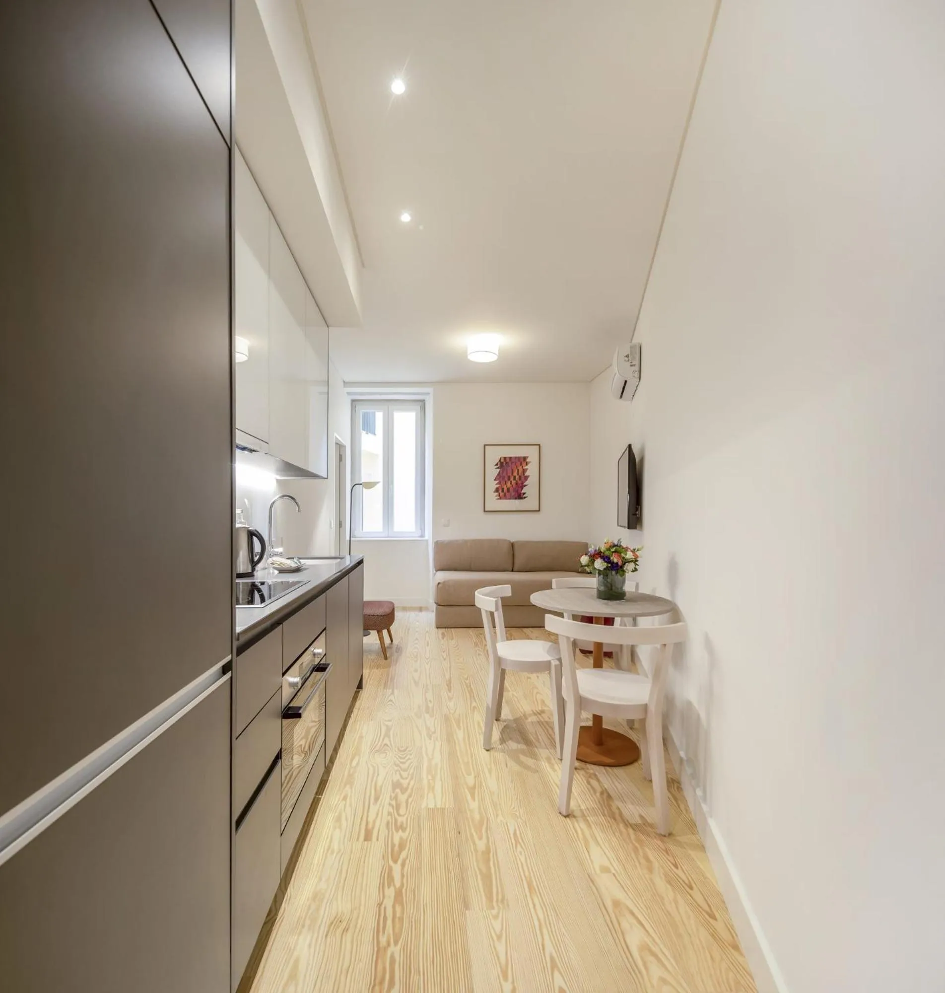 Kitchen or kitchenette in Lisbon Serviced Apartments - Santos