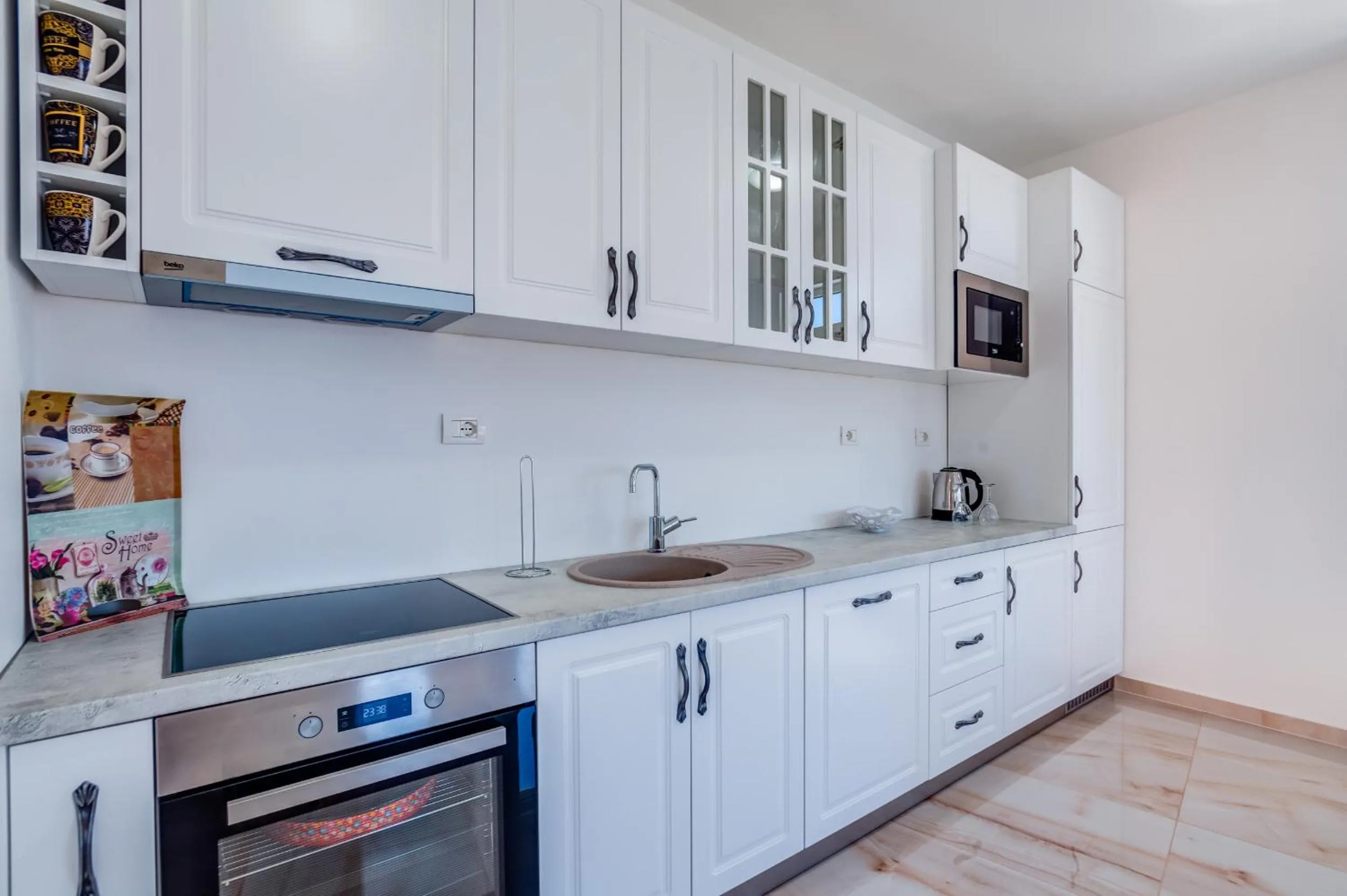 Kitchen or kitchenette in Dolaca Villas