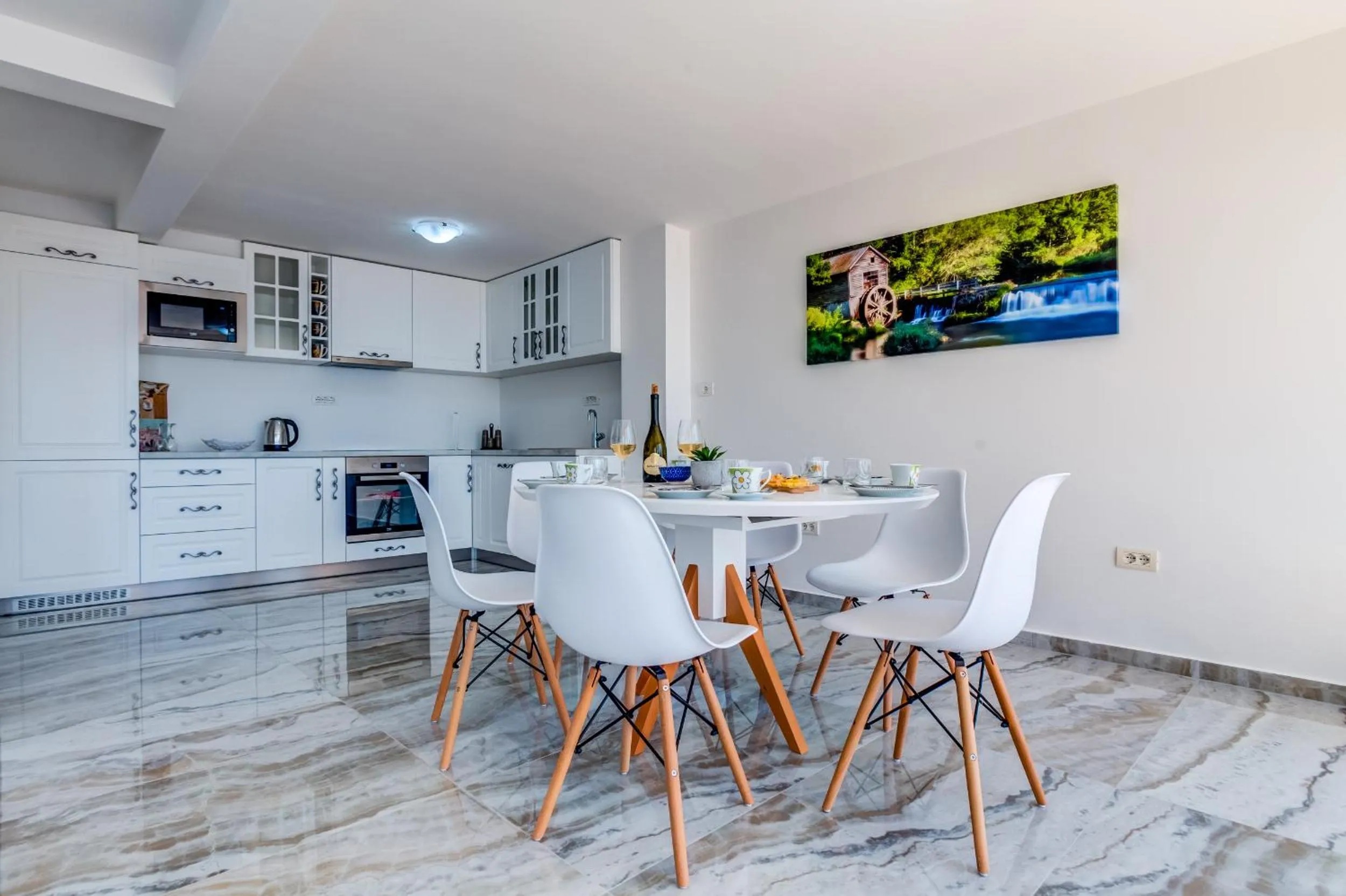Kitchen or kitchenette in Dolaca Villas