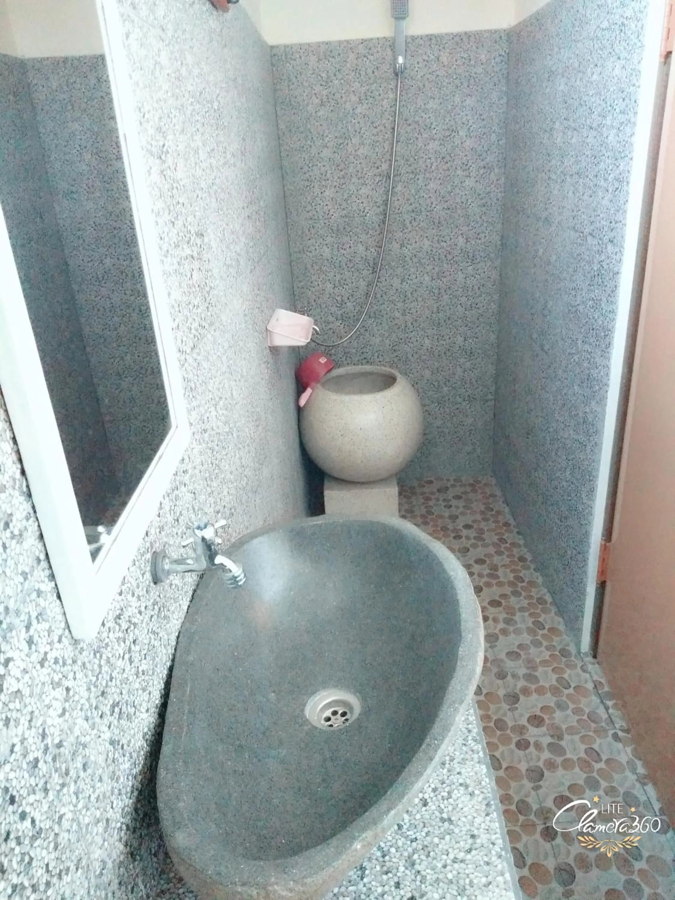 Bathroom in Bliss family cottage Batu