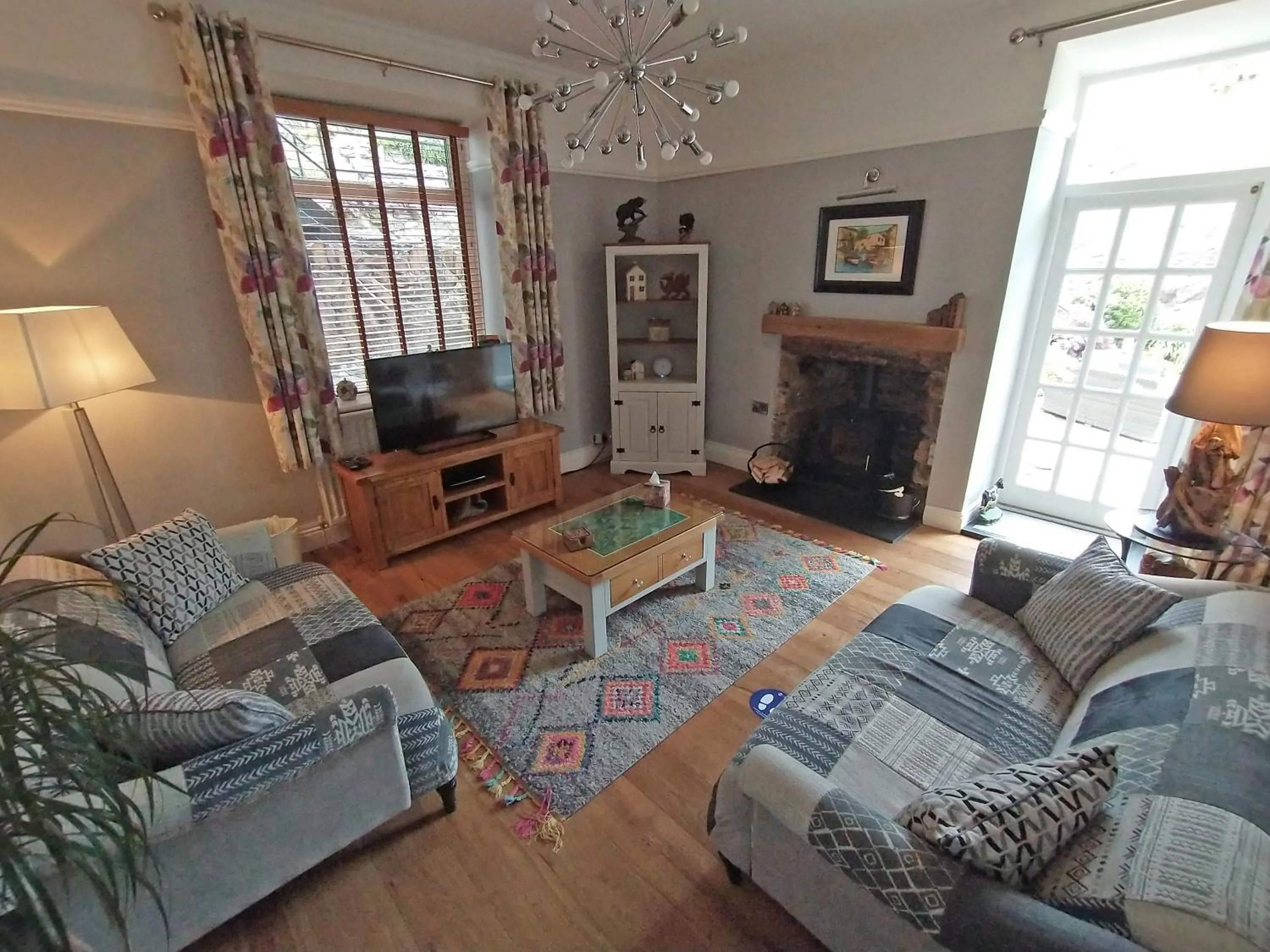 Communal lounge/ TV room in Plas Tan y Graig B&B Guest House Beddgelert