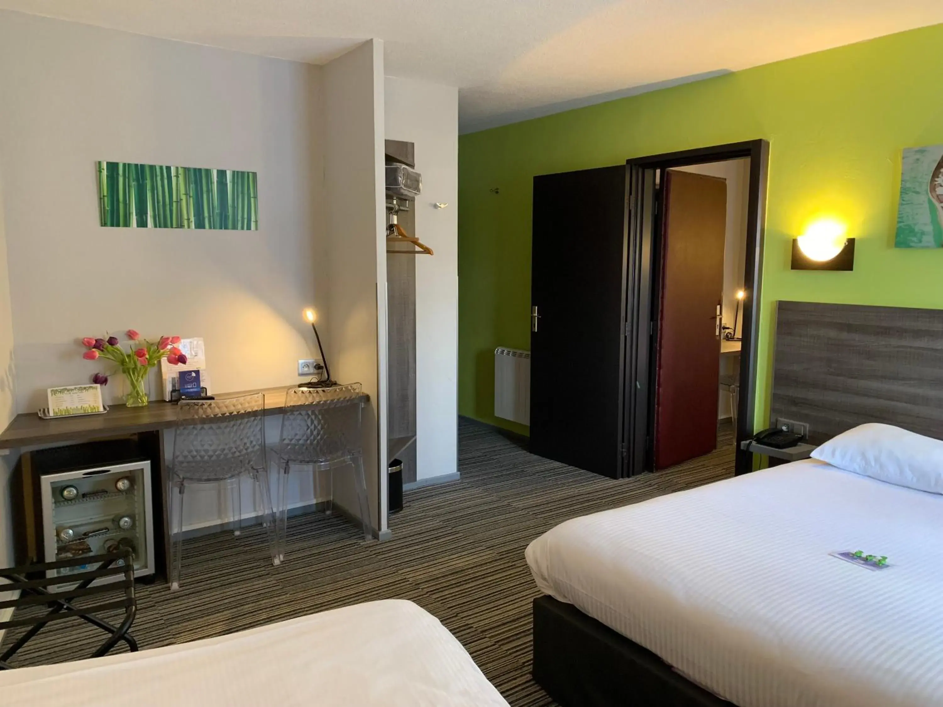 Bed in Hôtel Bagatelle Bed in Hôtel Bagatelle