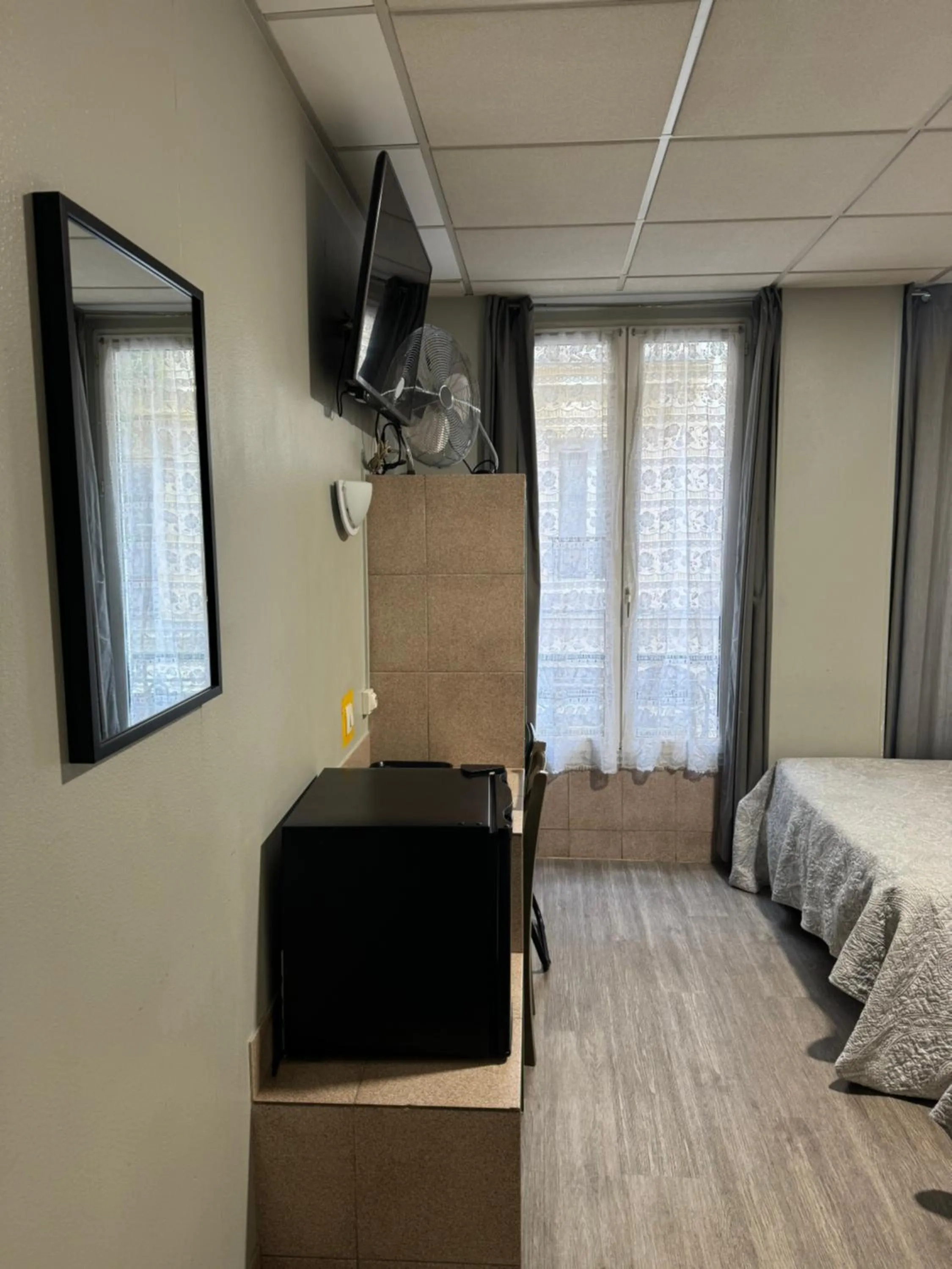 Bed in Hôtel Jarry Confort