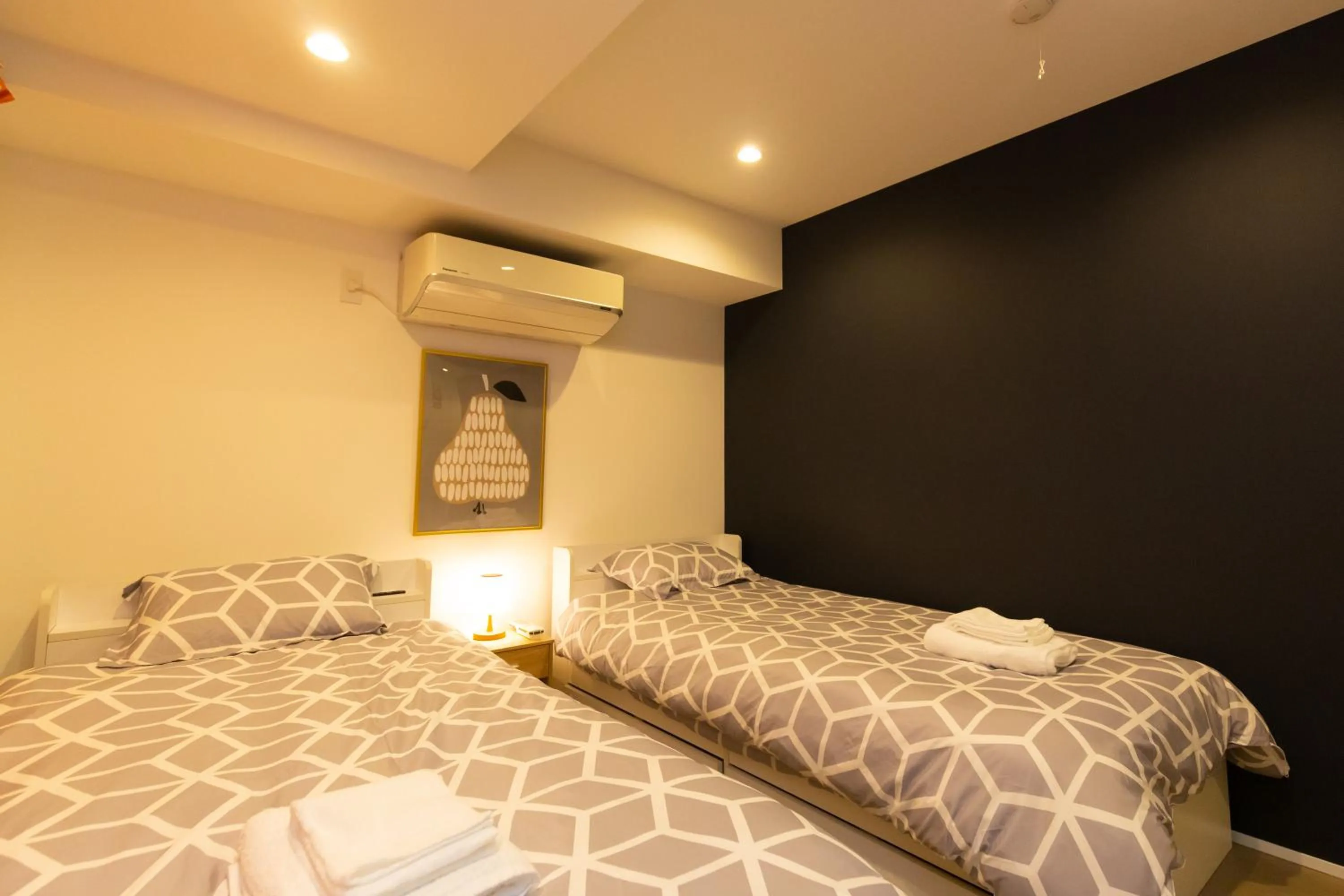 Bed in Cross Bridge Ikebukuro