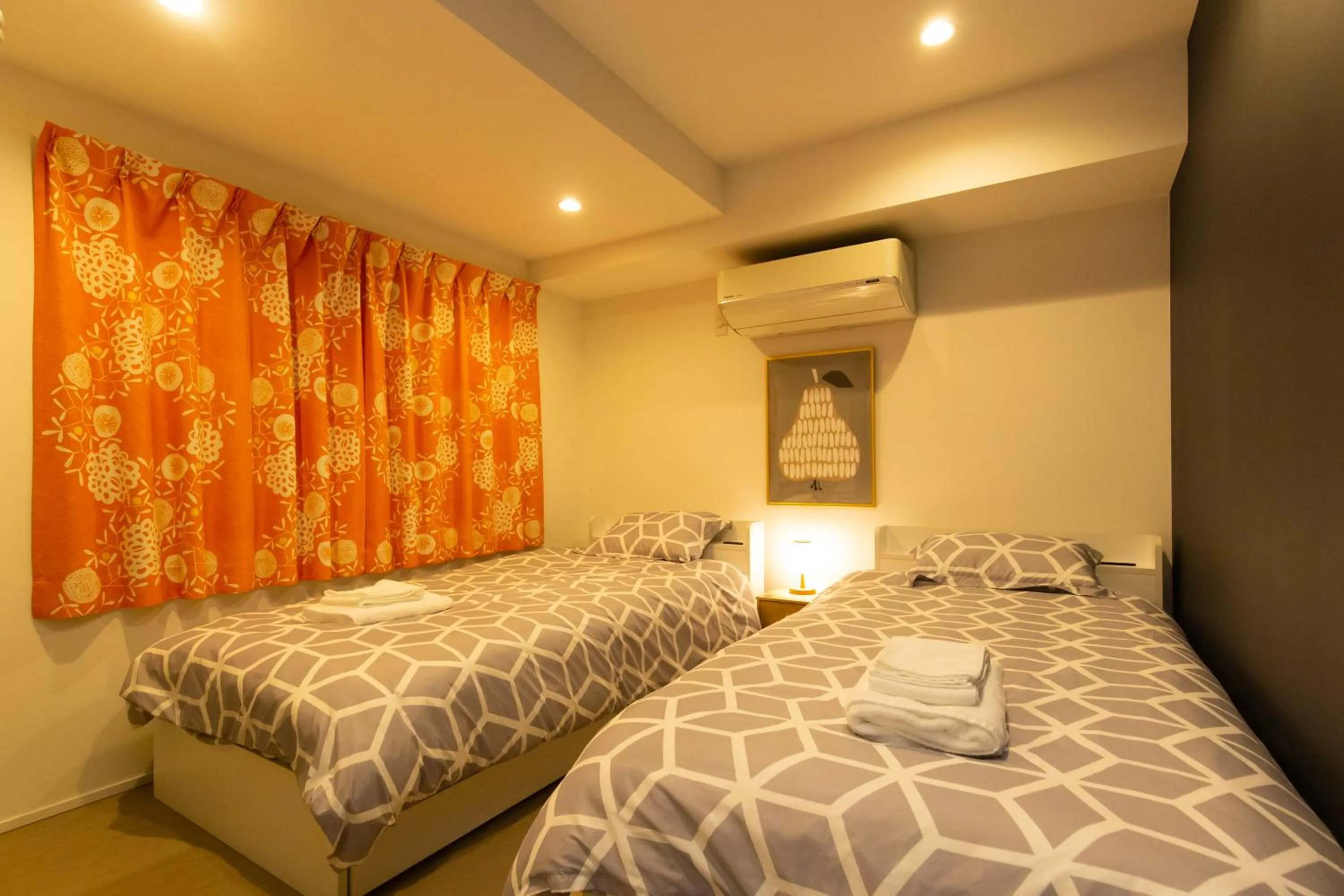 Bed in Cross Bridge Ikebukuro