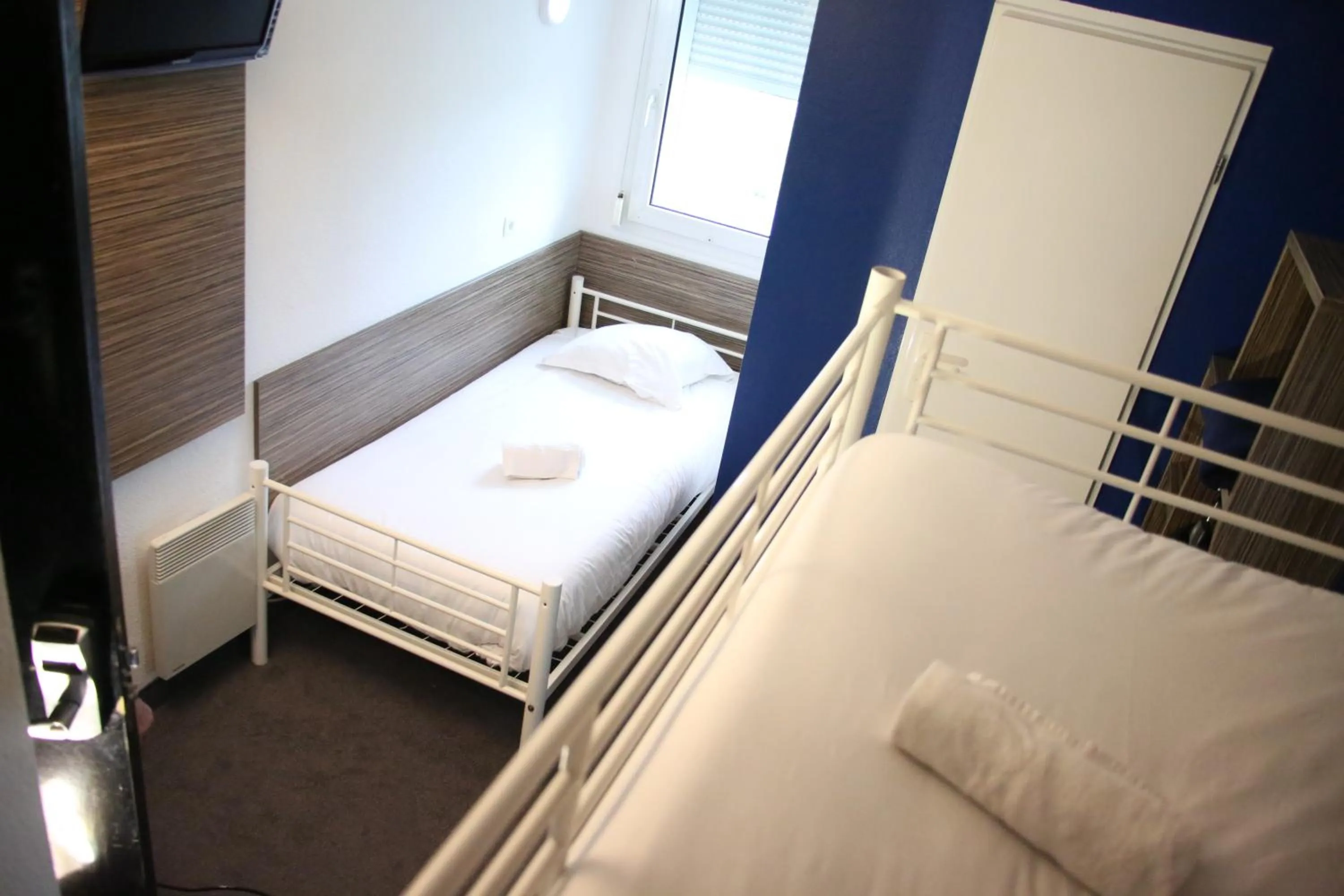 Bed in Fasthotel Lens Noyelles Godault