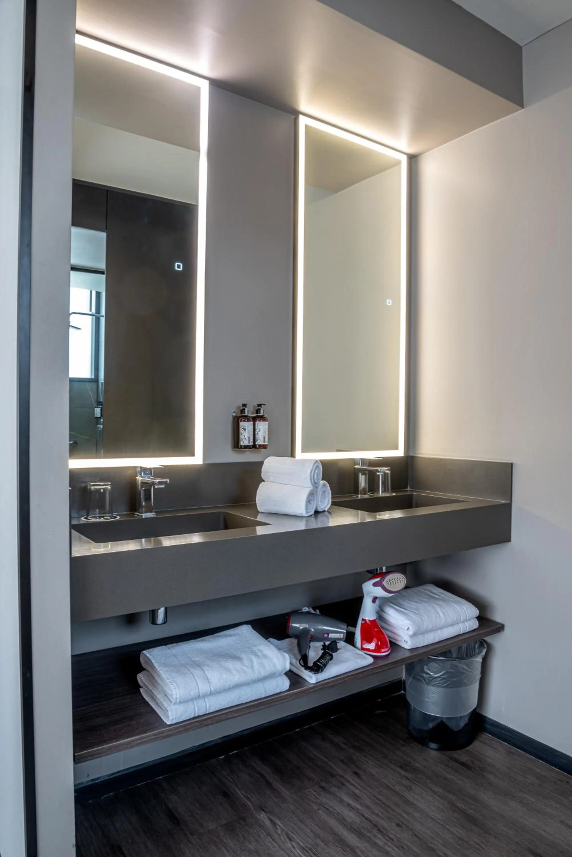 Bathroom in Ola Santiago Providencia, Tapestry Collection by Hilton