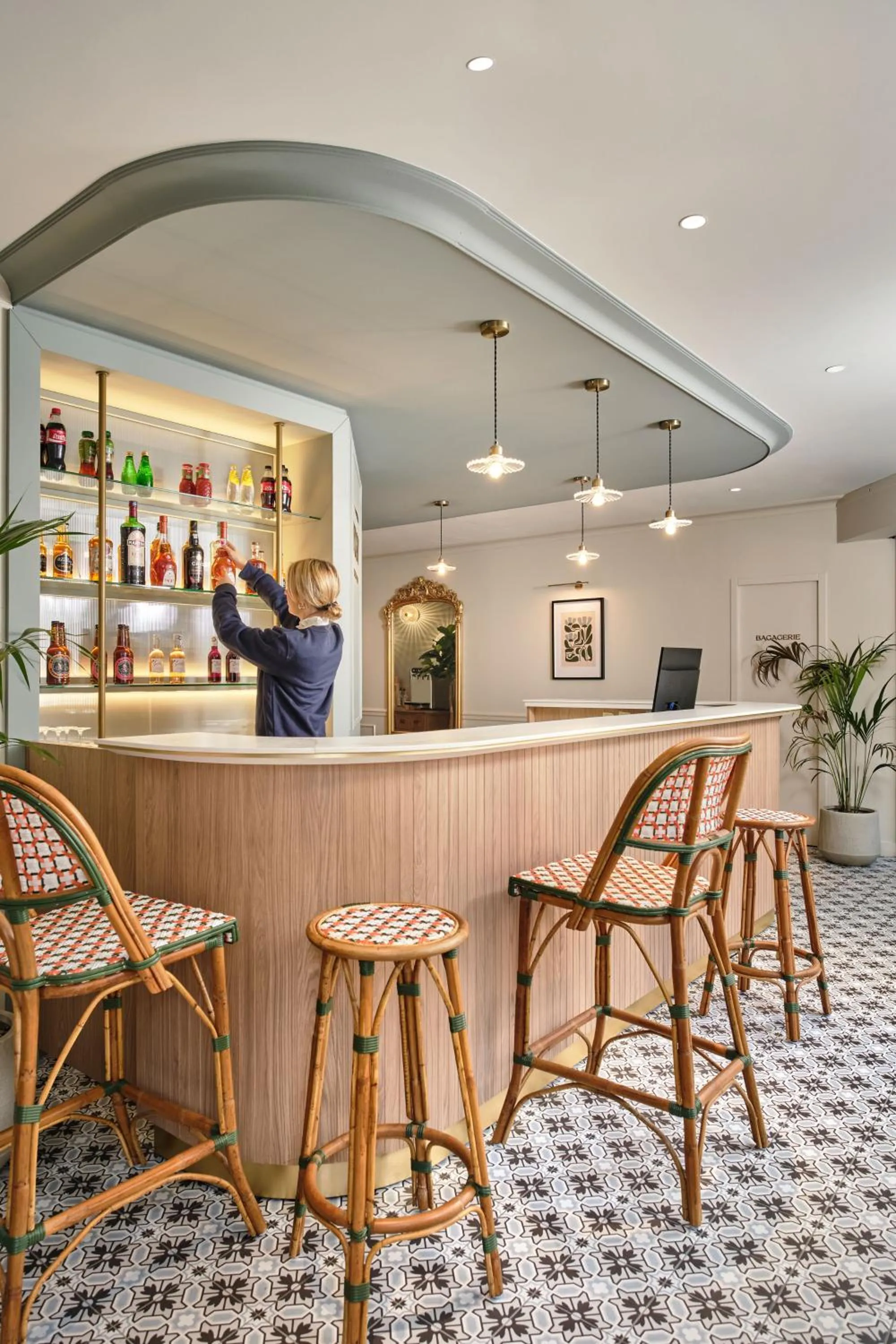 Lobby or reception in Posy Hotel by Happyculture