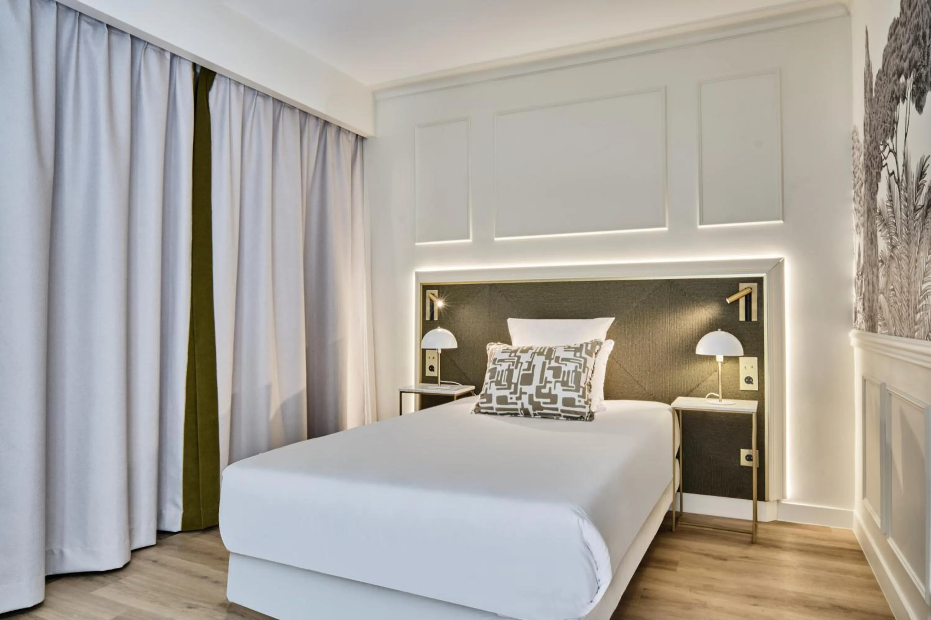 Bedroom, Bed in Posy Hotel by Happyculture