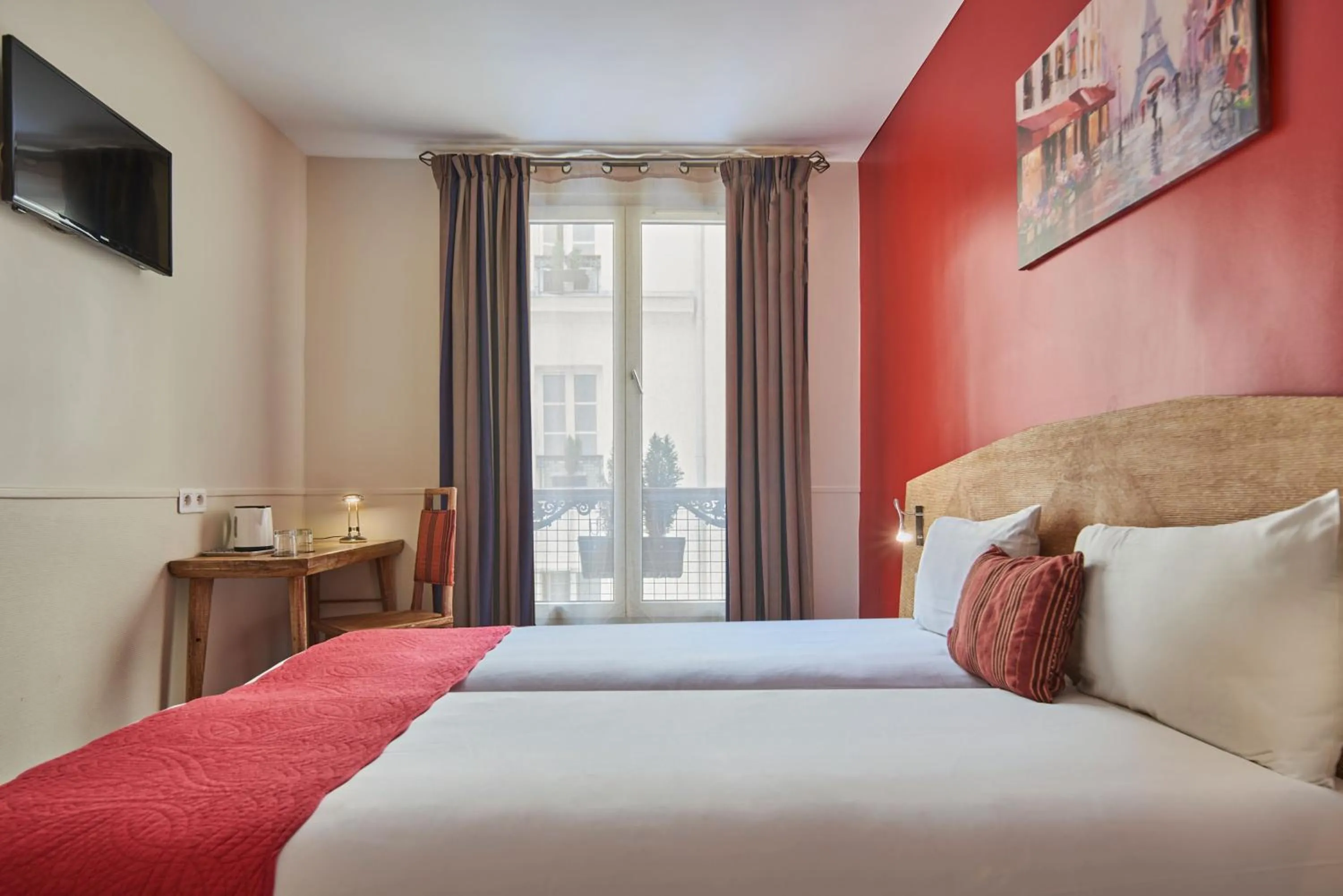 Classic Twin Room in Hôtel Moulin Plaza by Happyculture