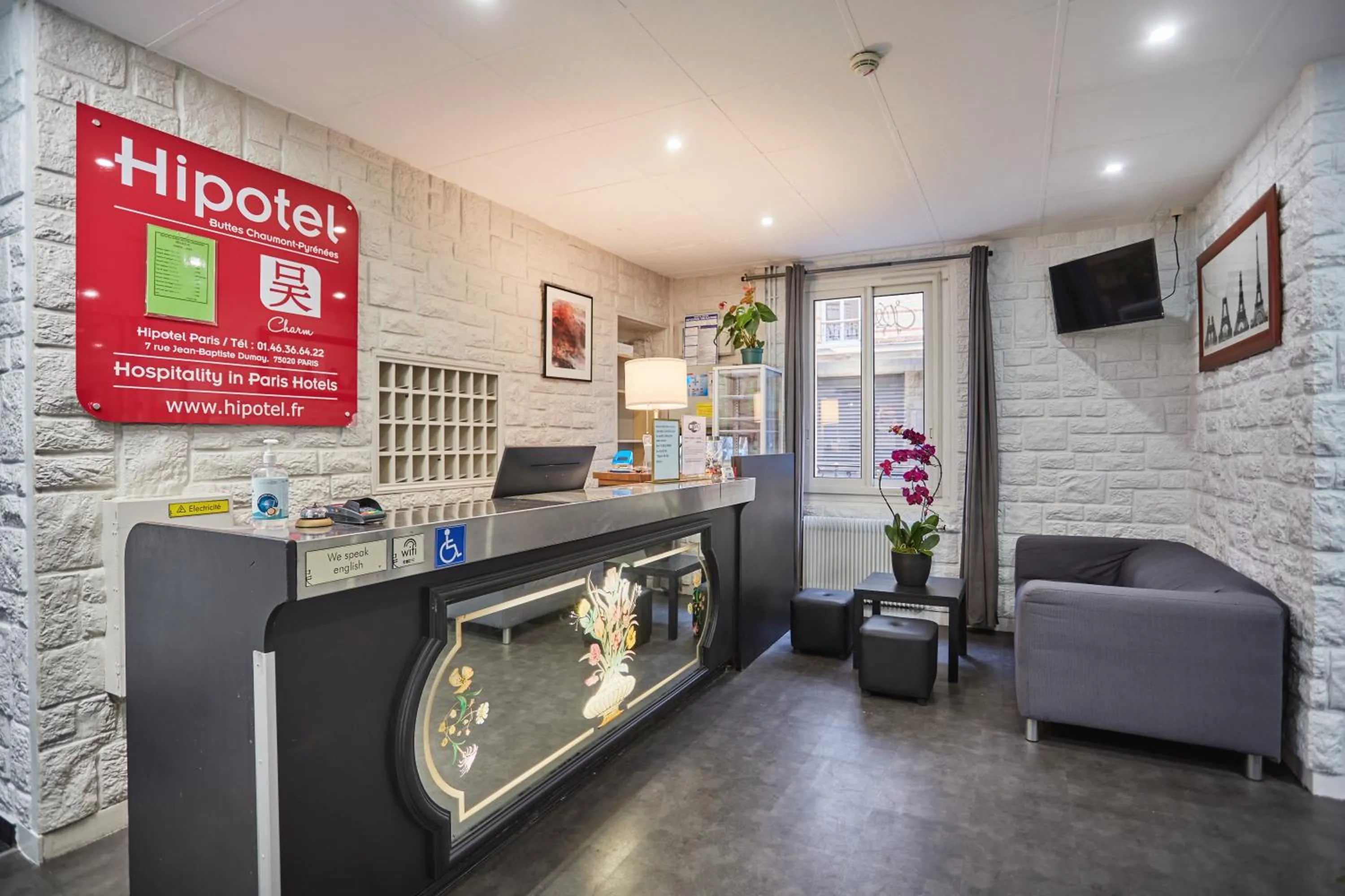 Lobby or reception in Huni Hôtel