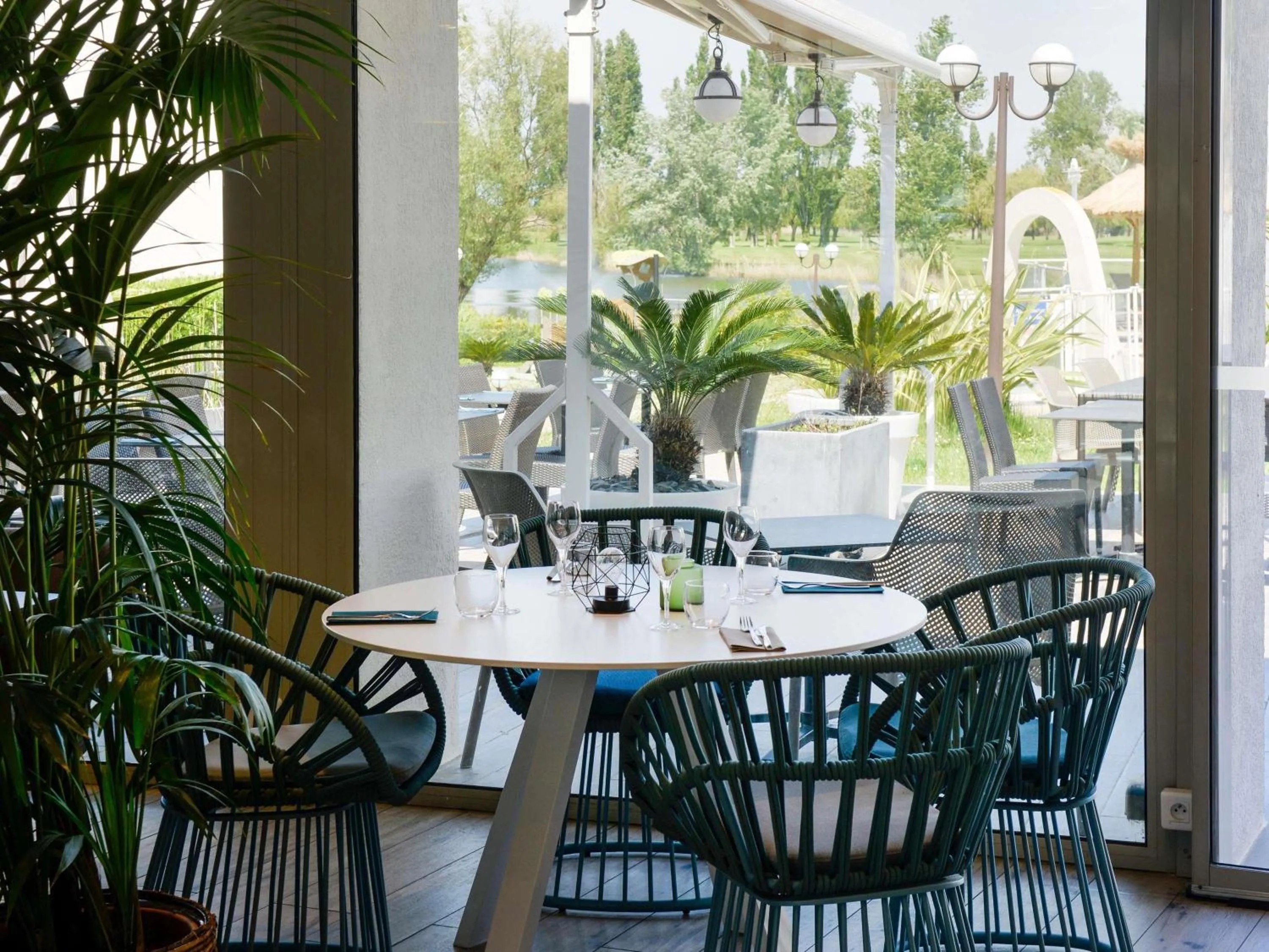 Restaurant/places to eat in Novotel La Grande Motte Golf