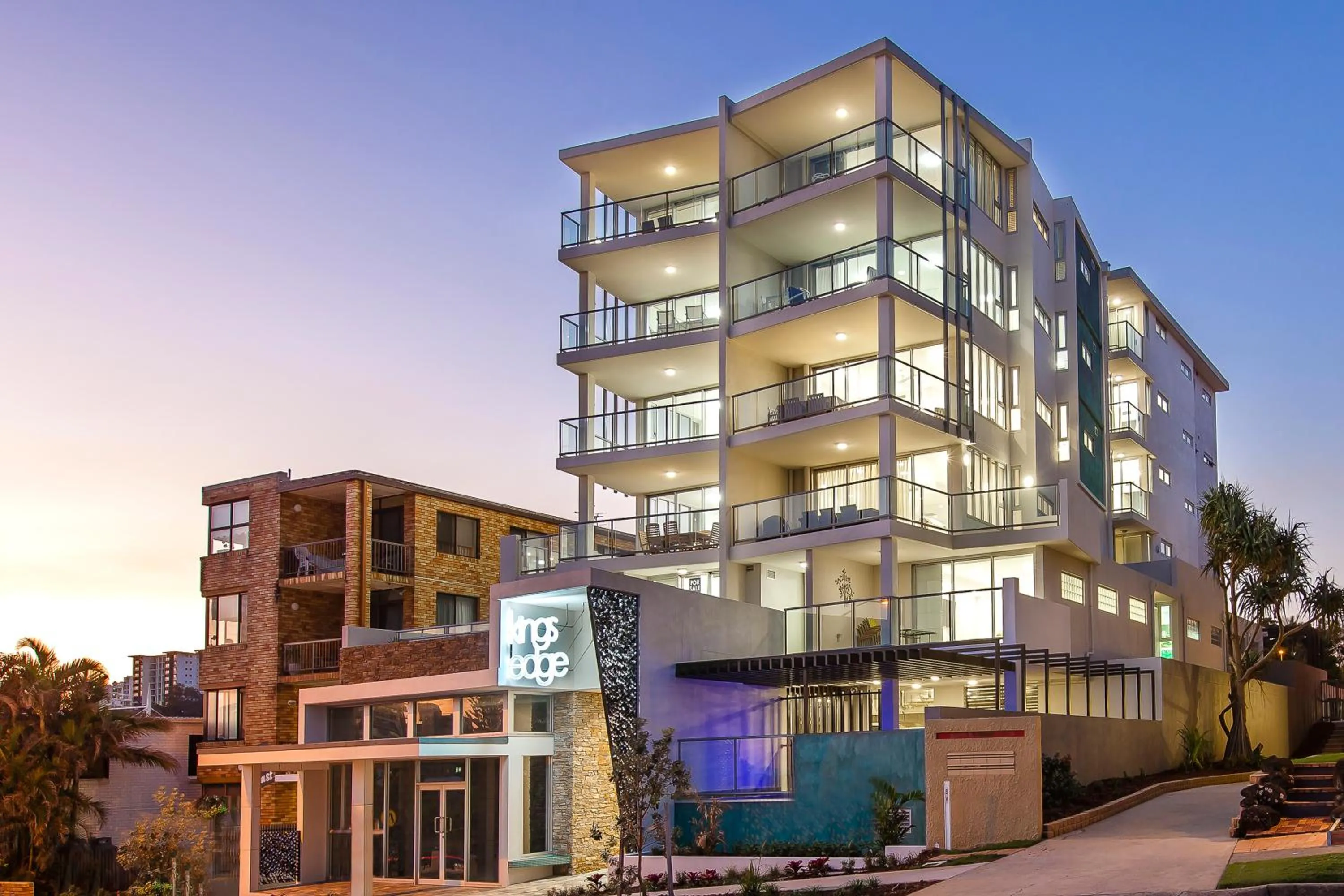 Property building in Kings Edge Holiday Apartments